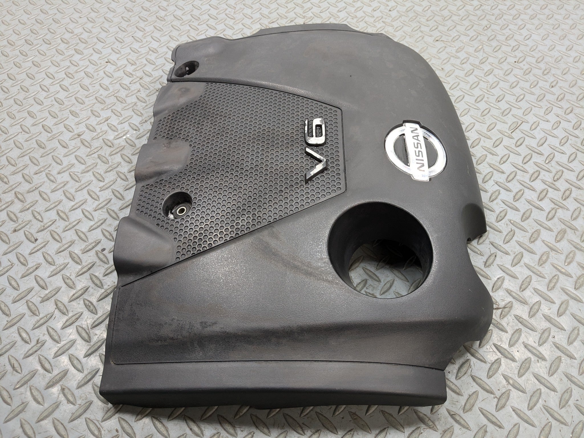 2009 - 2011 OEM NISSAN MAXIMA 3.5L ENGINE COVER APPEARANCE TRIM PANEL ASSEMBLY