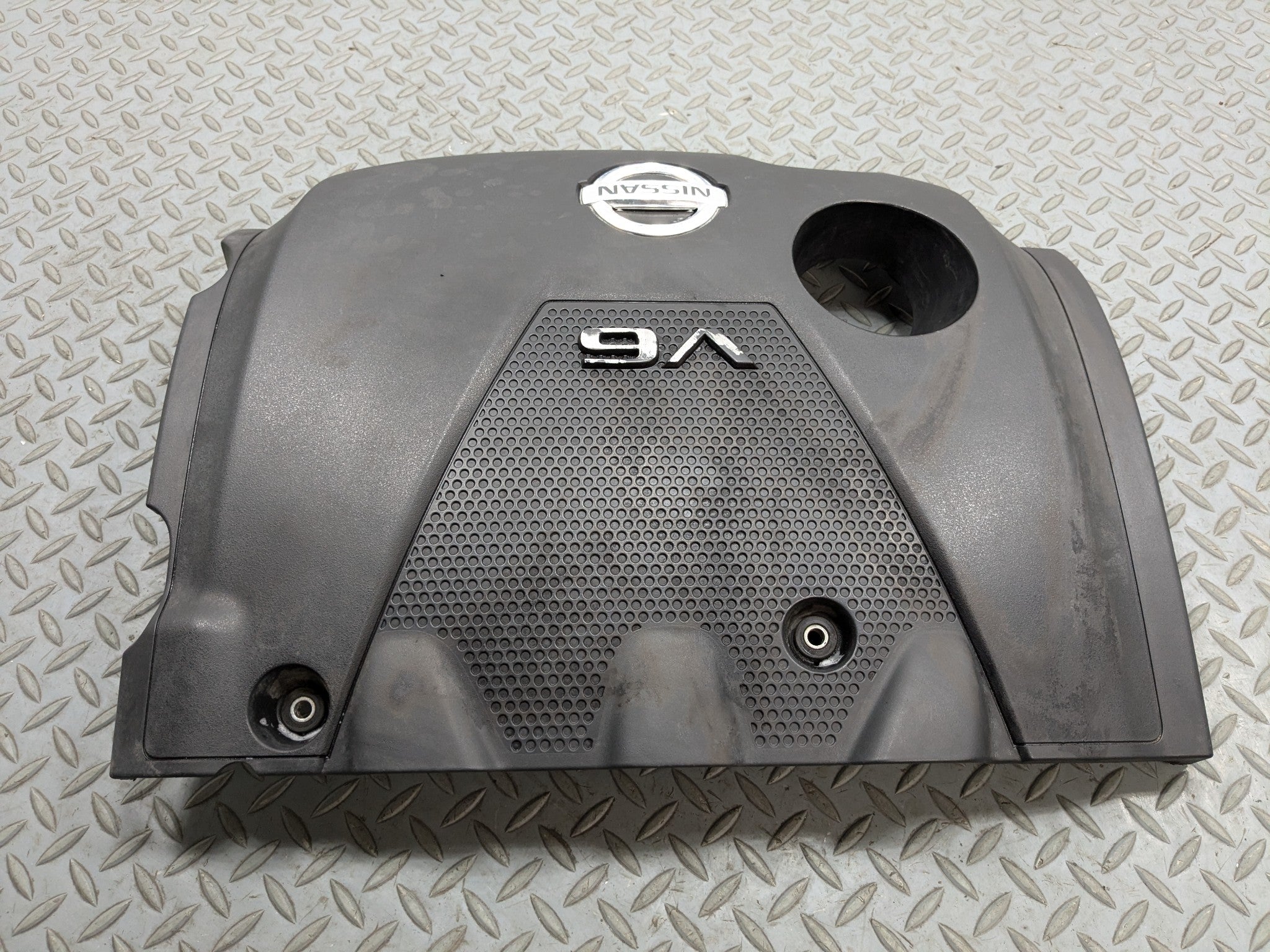 2009 - 2011 OEM NISSAN MAXIMA 3.5L ENGINE COVER APPEARANCE TRIM PANEL ASSEMBLY