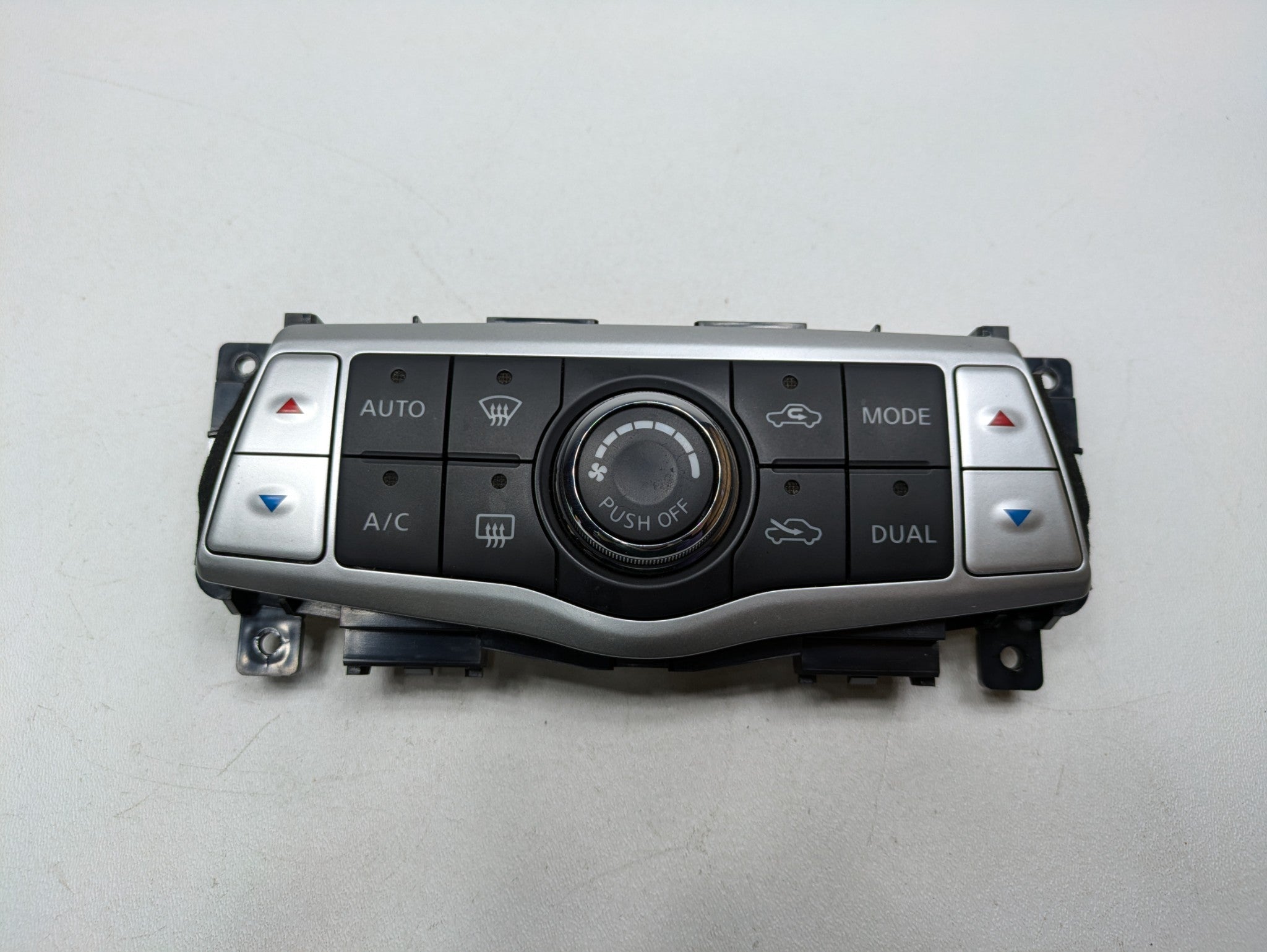 2009 - 2011 OEM NISSAN MAXIMA UNDER MOUNTED AUTOMATIC AC HEATER CONTROL ASSEMBLY