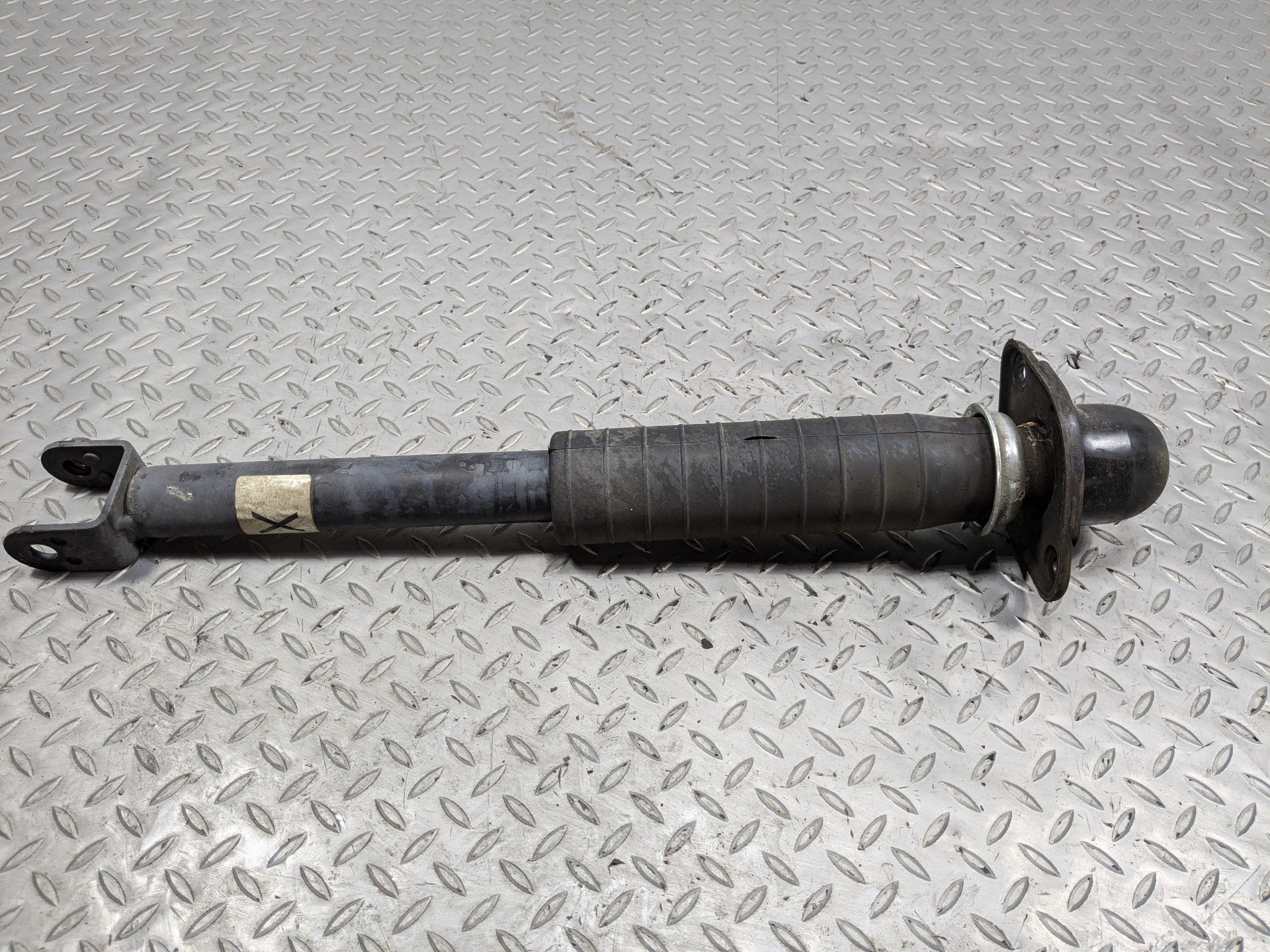 2009 - 2011 OEM NISSAN MAXIMA REAR LEFT DRIVER SIDE SHOCK STRUT ABSORBER