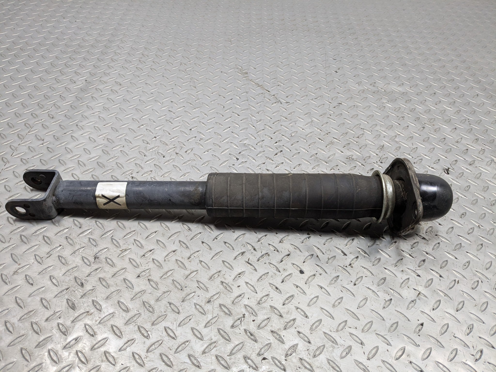 2009 - 2011 OEM NISSAN MAXIMA REAR RIGHT PASSENGER SIDE SHOCK STRUT ABSORBER