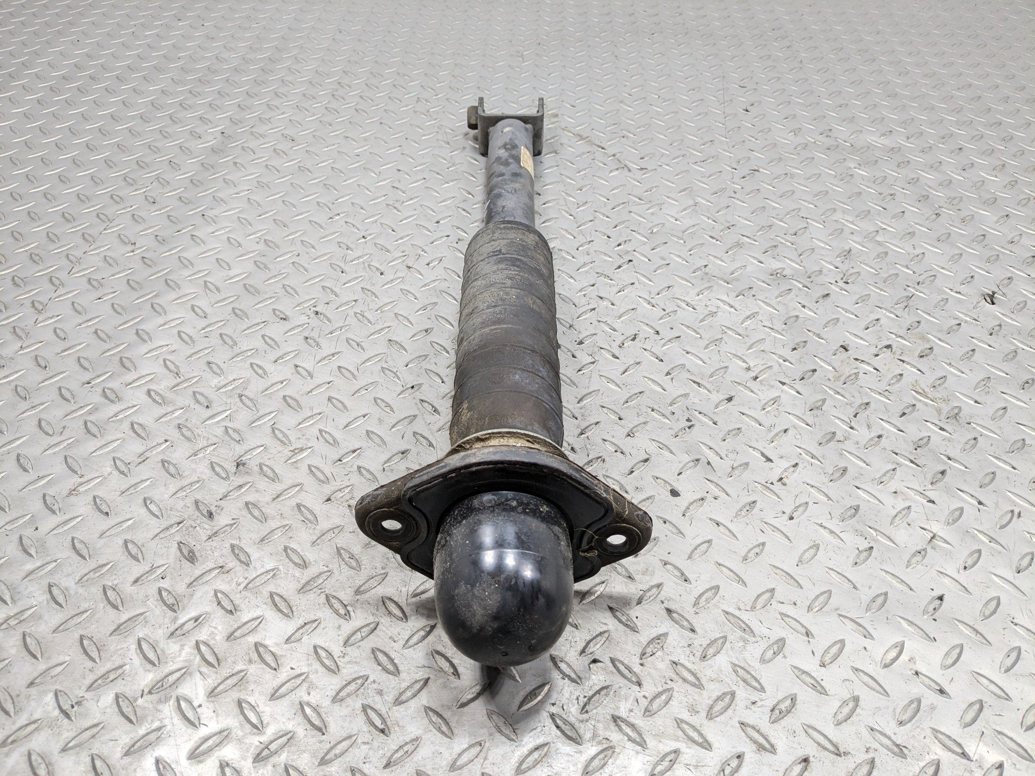 2009 - 2011 OEM NISSAN MAXIMA REAR RIGHT PASSENGER SIDE SHOCK STRUT ABSORBER