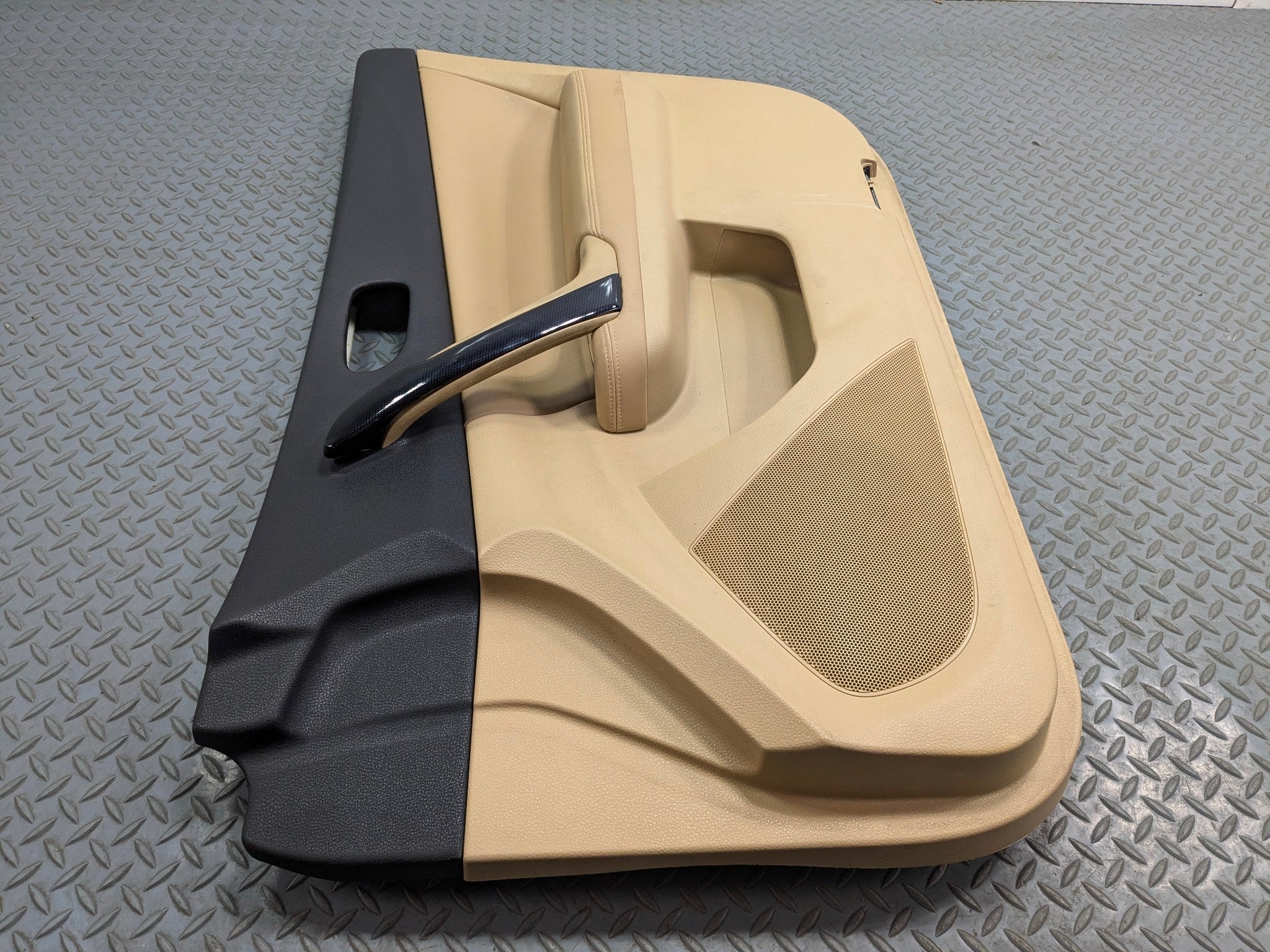 09 - 11 OEM NISSAN MAXIMA FRONT RIGHT PASSENGER SIDE INTERIOR DOOR TRIM PANEL