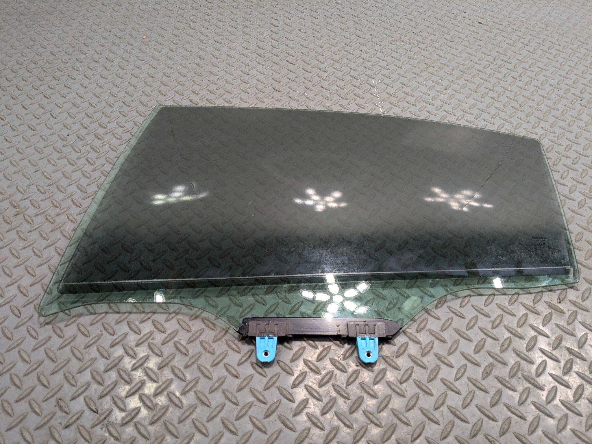 2009 - 2011 OEM NISSAN MAXIMA REAR LEFT DRIVER SIDE DOOR WINDOW GLASS