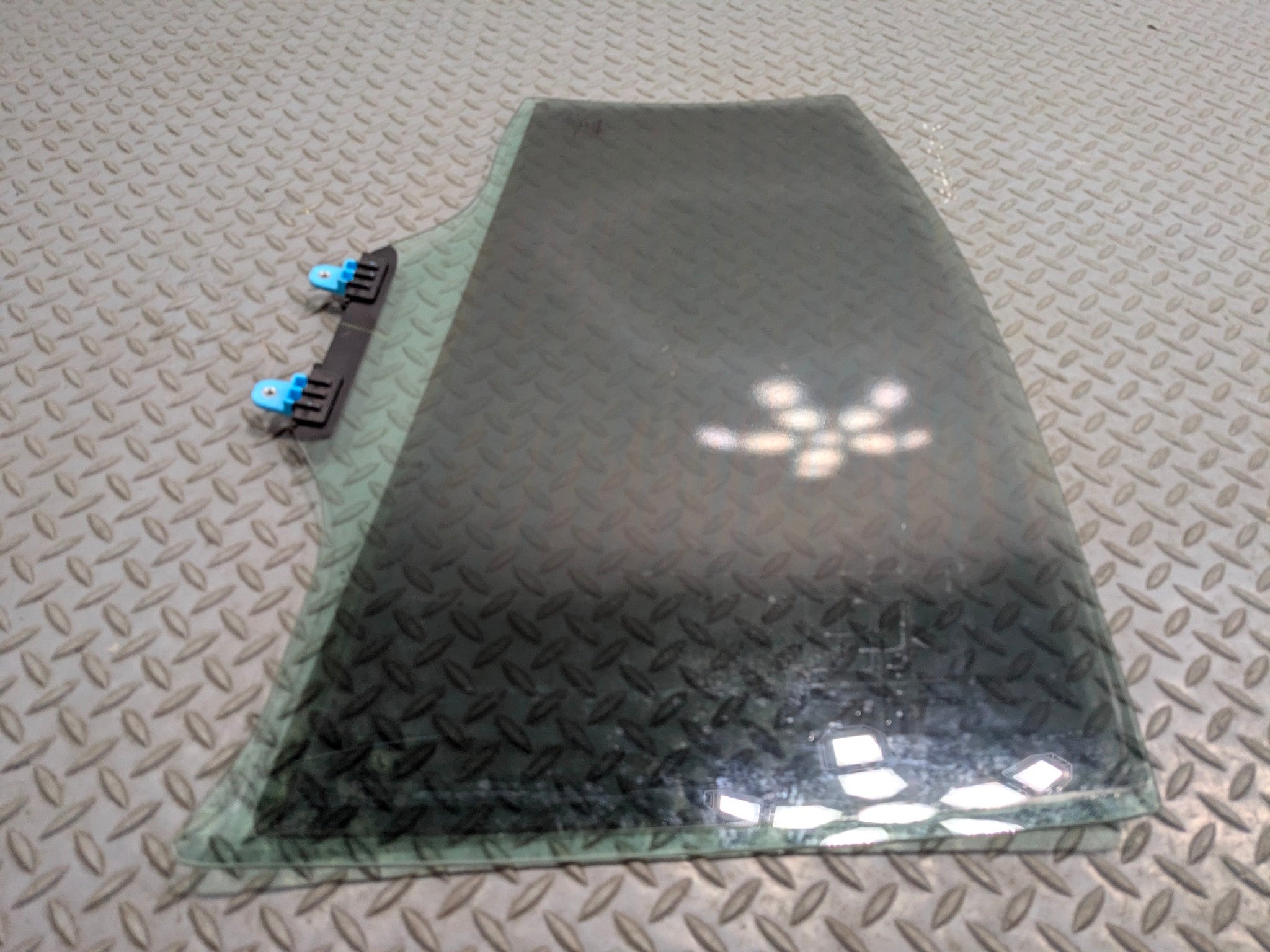 2009 - 2011 OEM NISSAN MAXIMA REAR LEFT DRIVER SIDE DOOR WINDOW GLASS