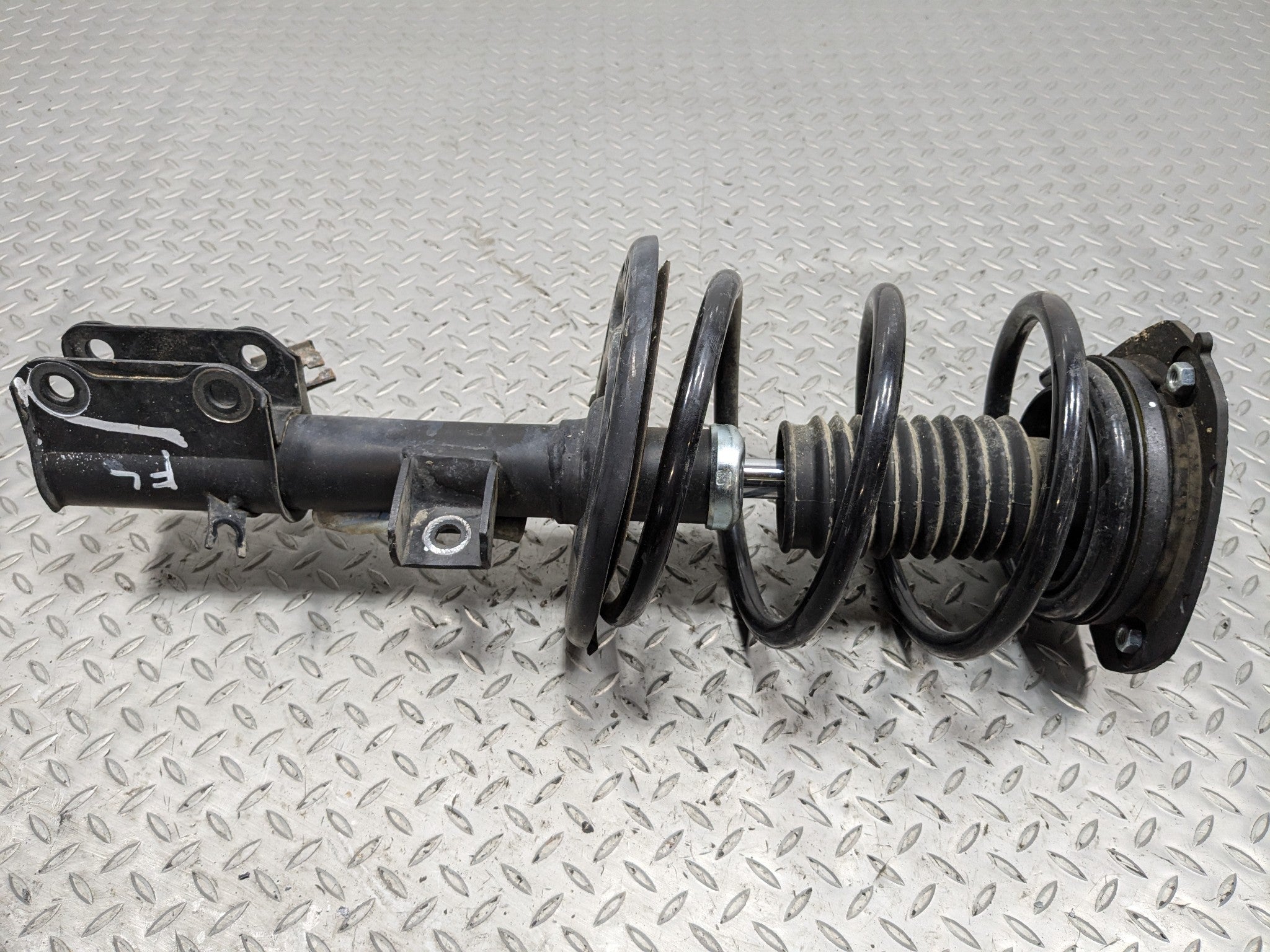 2009 - 2011 OEM NISSAN MAXIMA FRONT LEFT DRIVER SIDE STRUT SHOCK SPRING ABSORBER