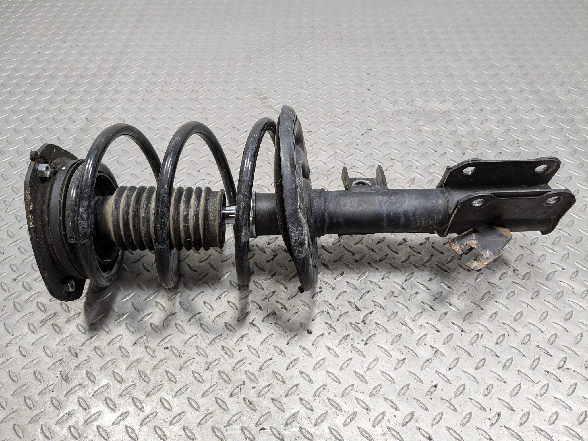 2009 - 2011 OEM NISSAN MAXIMA FRONT LEFT DRIVER SIDE STRUT SHOCK SPRING ABSORBER