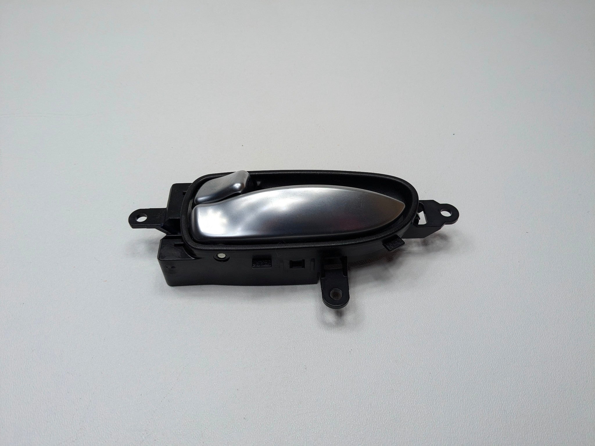 2009 - 2011 OEM NISSAN MAXIMA REAR LEFT DRIVER SIDE INTERIOR DOOR HANDLE