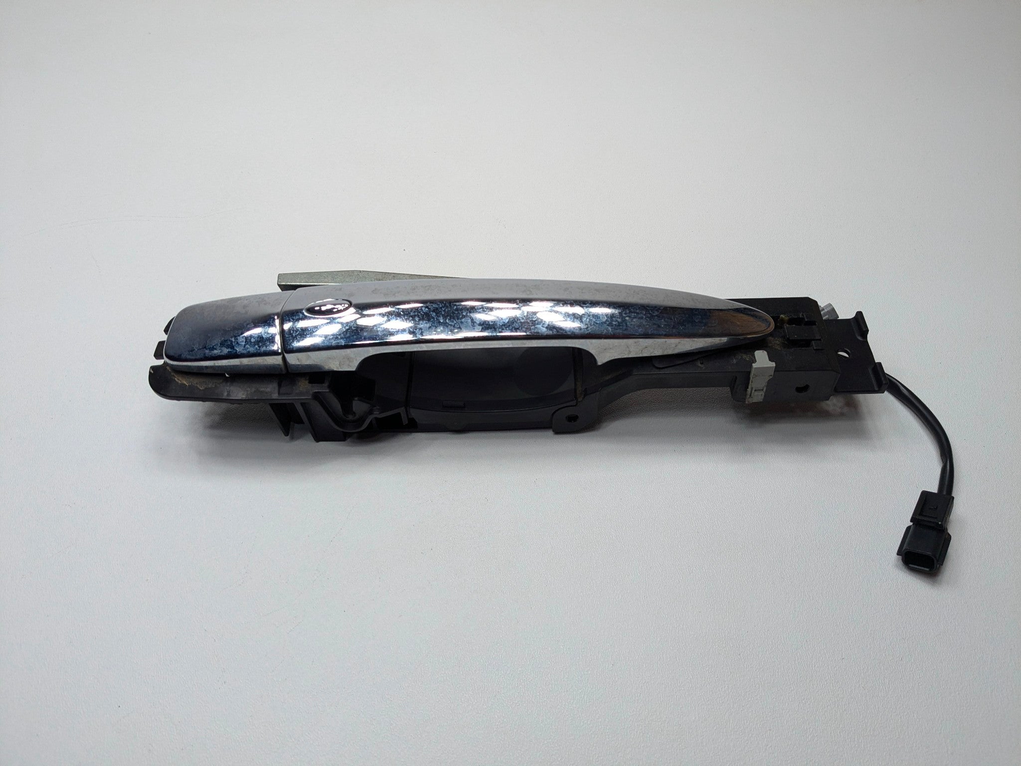 2009 - 2011 OEM NISSAN MAXIMA FRONT RIGHT PASSENGER SIDE EXTERIOR DOOR HANDLE