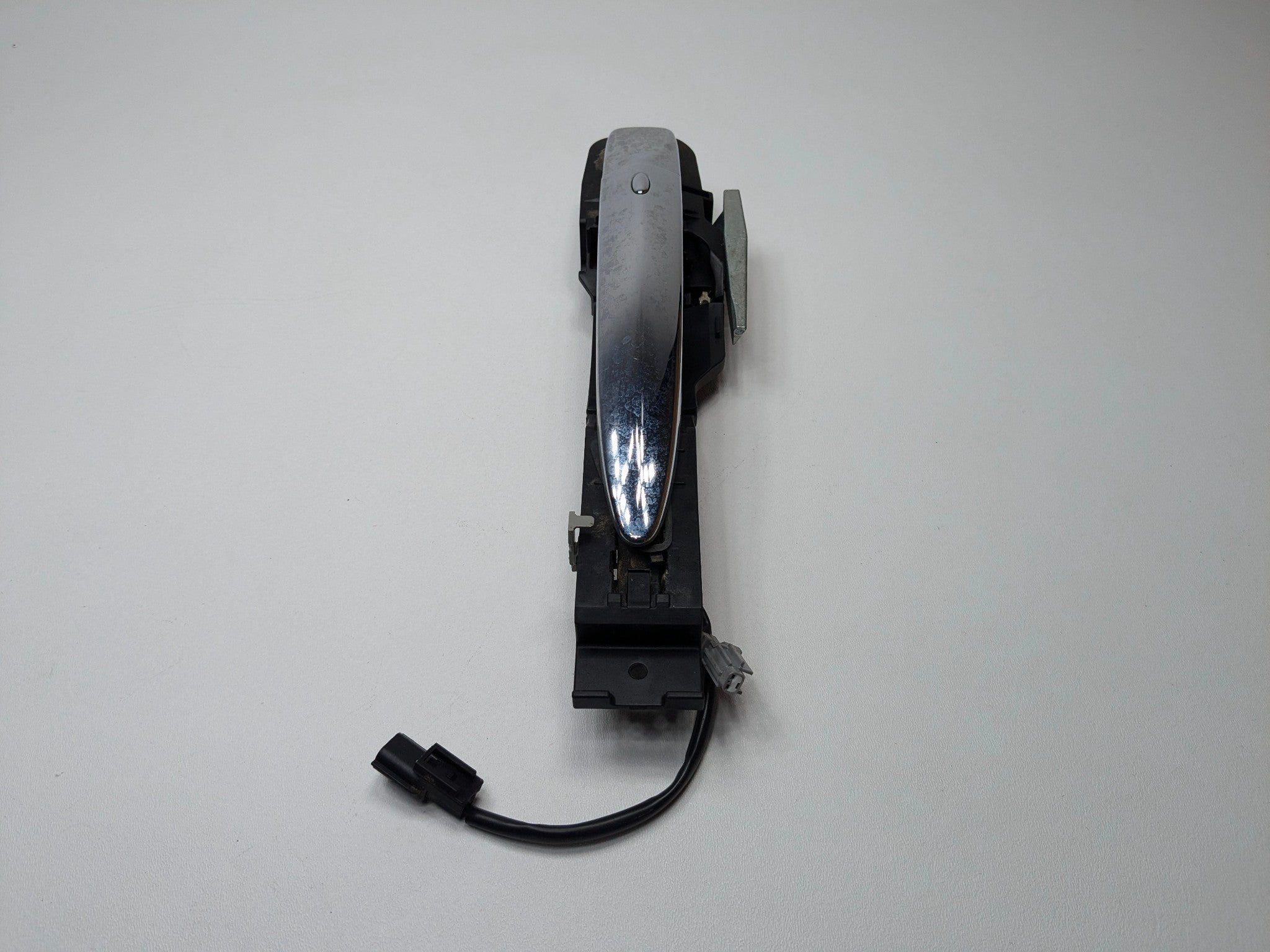 2009 - 2011 OEM NISSAN MAXIMA FRONT RIGHT PASSENGER SIDE EXTERIOR DOOR HANDLE