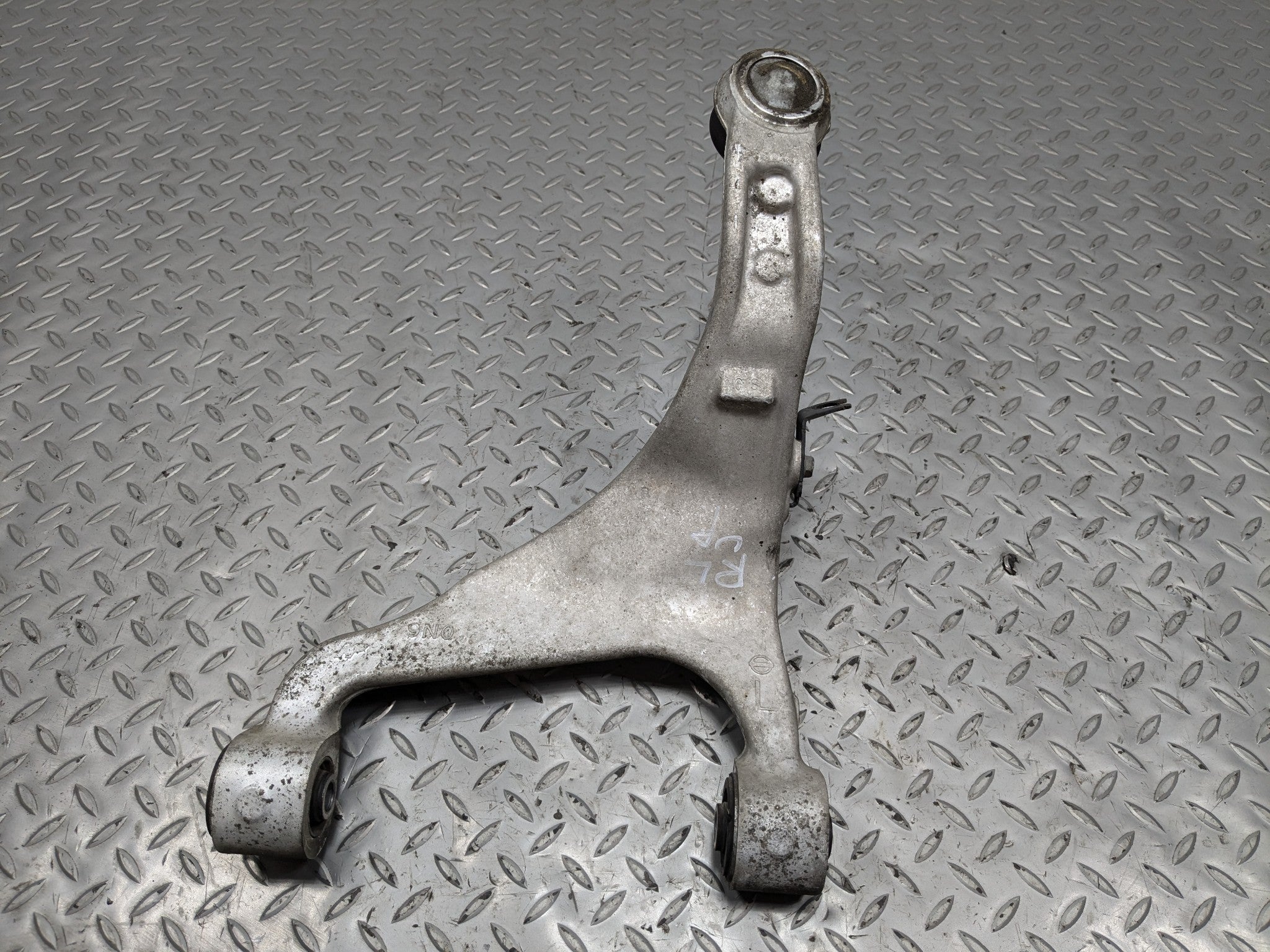 2009 - 2011 OEM NISSAN MAXIMA REAR LEFT DRIVER SIDE SUSPENSION UPPER CONTROL ARM