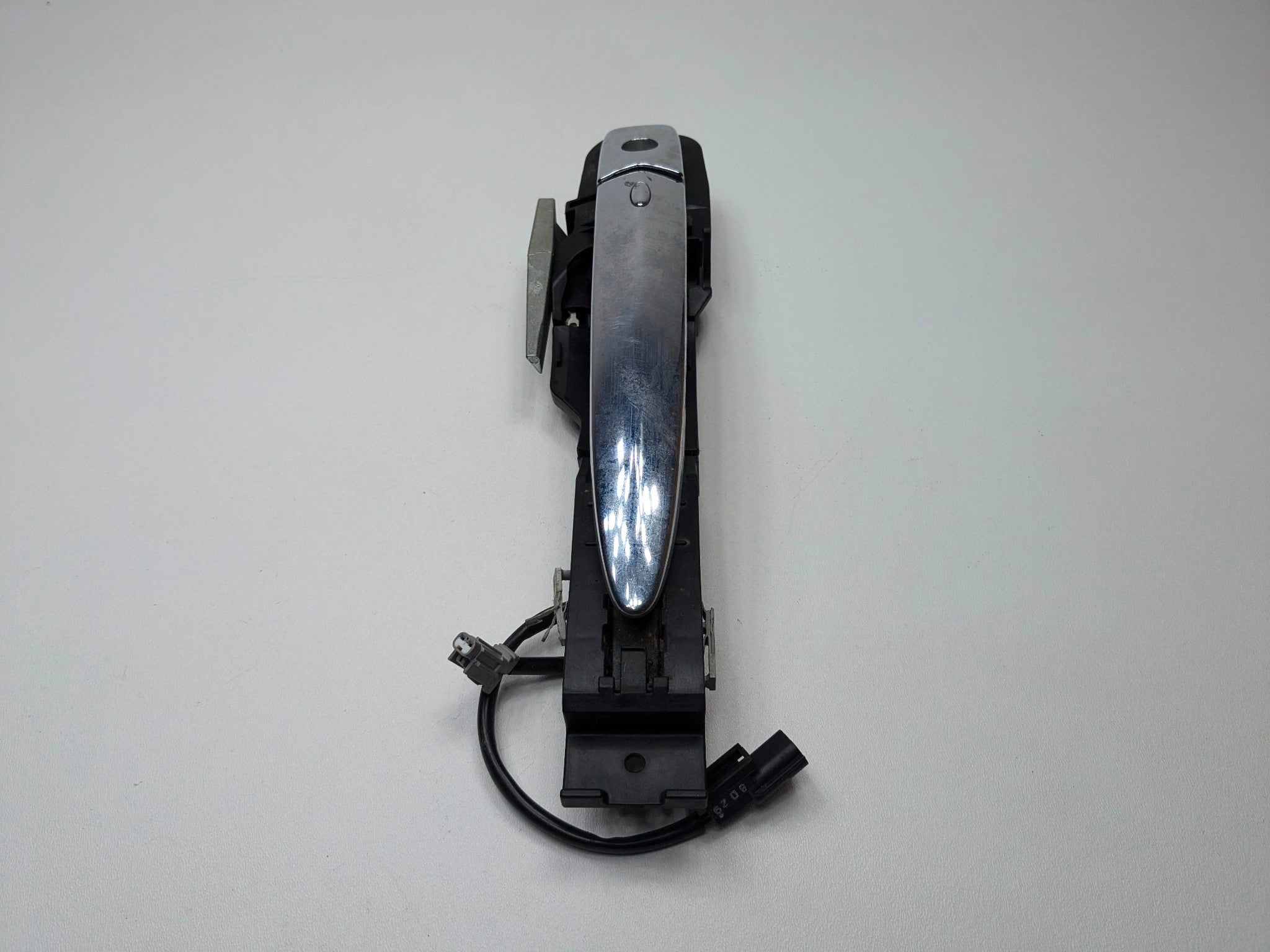 2009 - 2011 OEM NISSAN MAXIMA FRONT LEFT DRIVER SIDE EXTERIOR DOOR HANDLE