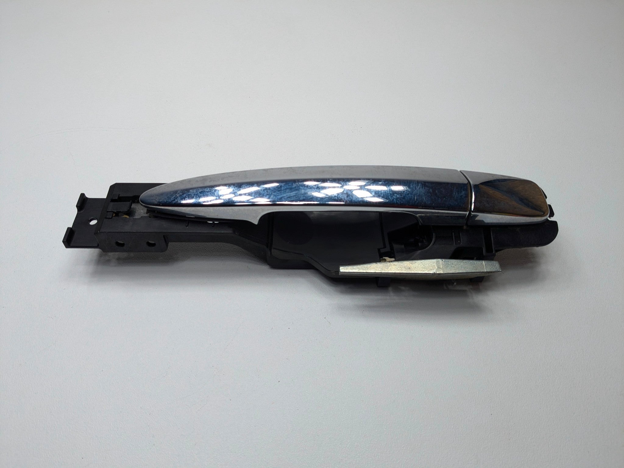 2009 - 2011 OEM NISSAN MAXIMA REAR RIGHT PASSENGER SIDE EXTERIOR DOOR HANDLE