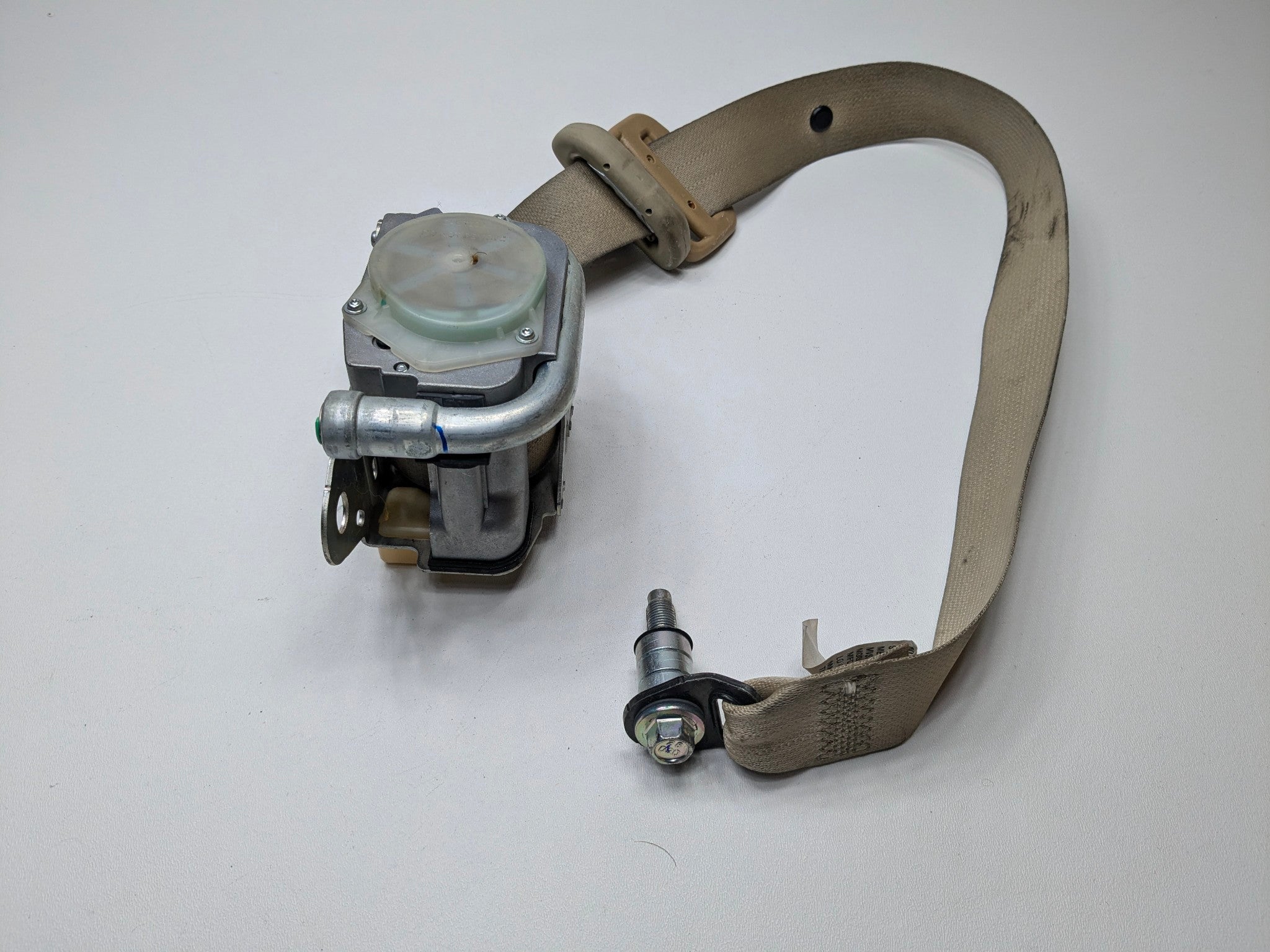 2009 - 2011 OEM NISSAN MAXIMA FRONT LEFT DRIVER SIDE SEAT BELT RETRACTOR BROWN