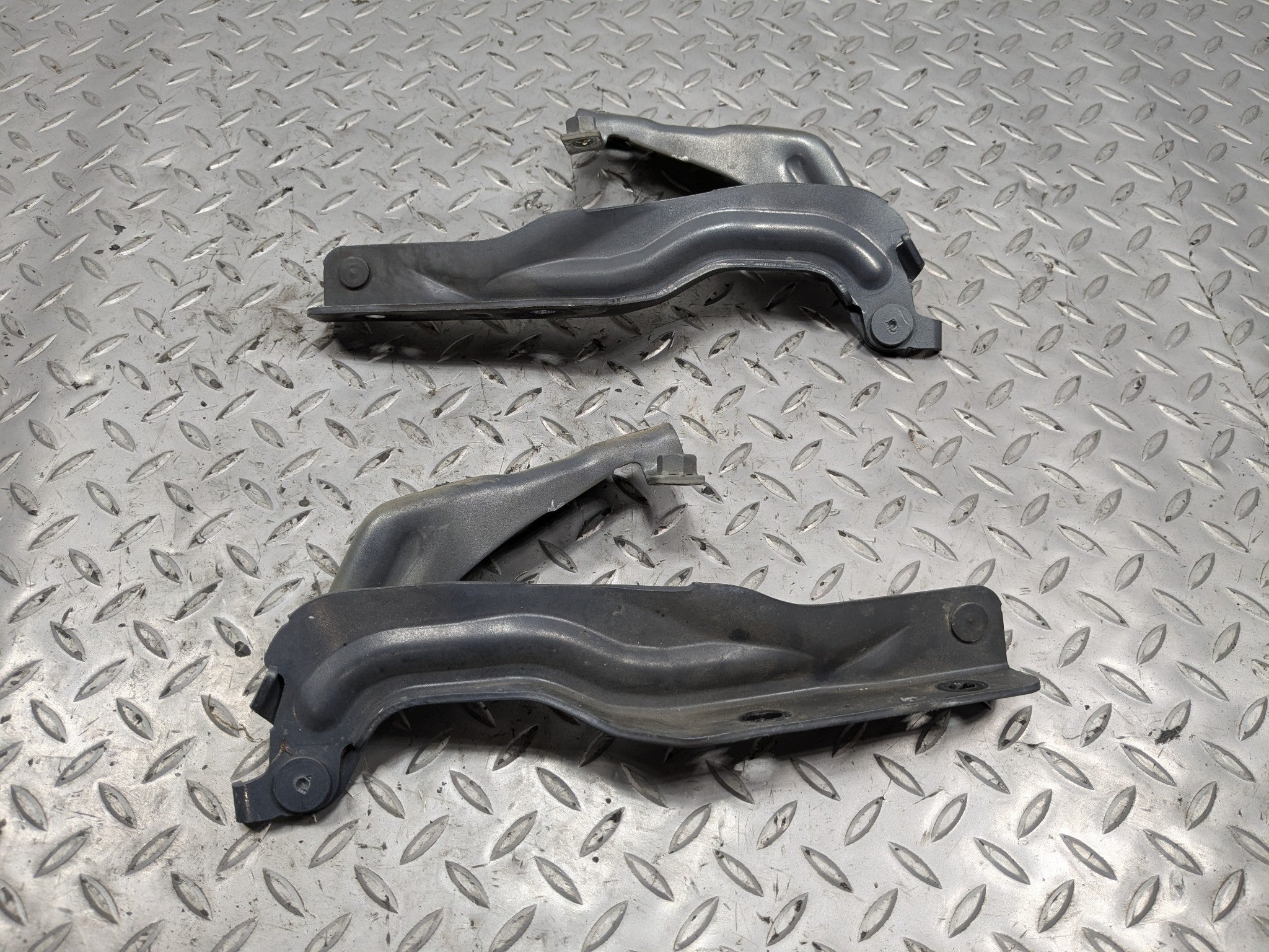 2009 - 2011 OEM NISSAN MAXIMA FRONT LEFT AND RIGHT SIDE HOOD HINGE SUPPORT SET