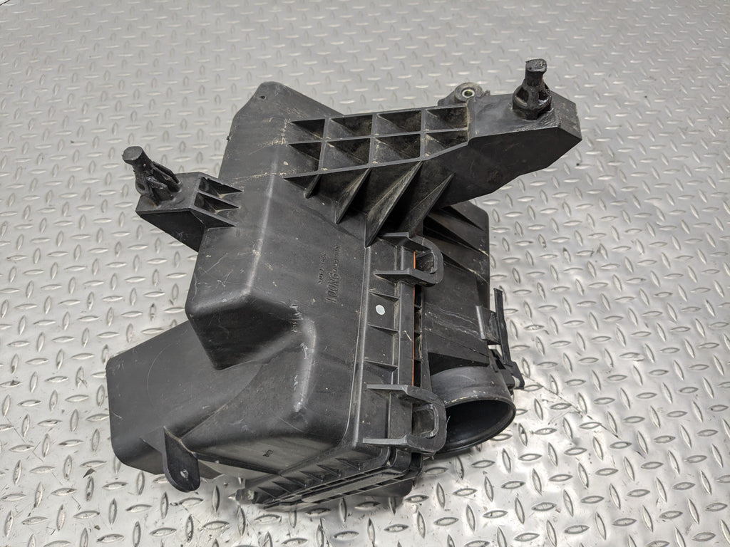 2009 - 2011 OEM NISSAN MAXIMA AIR CLEANER INTAKE HOUSING FILTER BOX ASSEMBLY