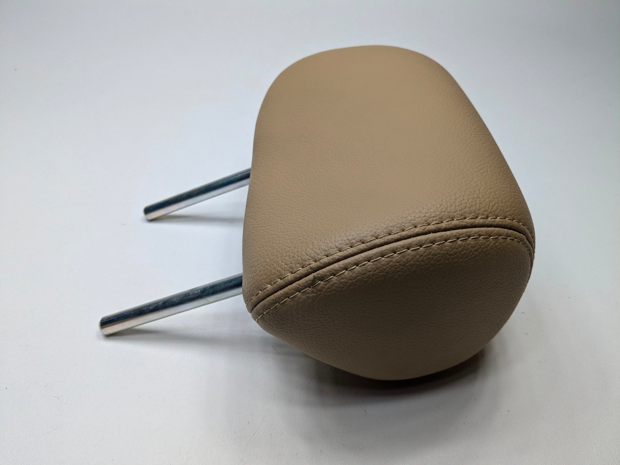 2009 - 2011 OEM NISSAN MAXIMA REAR RIGHT PASSENGER SIDE HEADREST PALE OYSTER