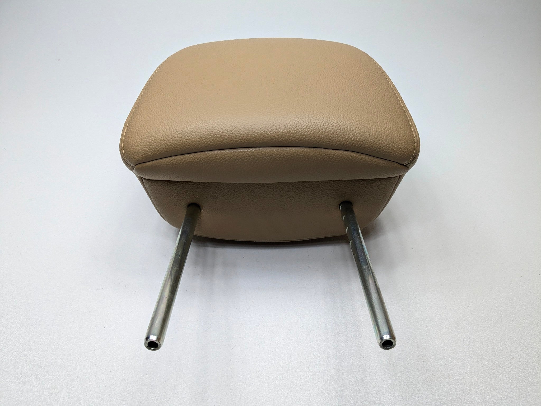2009 - 2011 OEM NISSAN MAXIMA FRONT RIGHT PASSENGER SIDE HEADREST PALE OYSTER