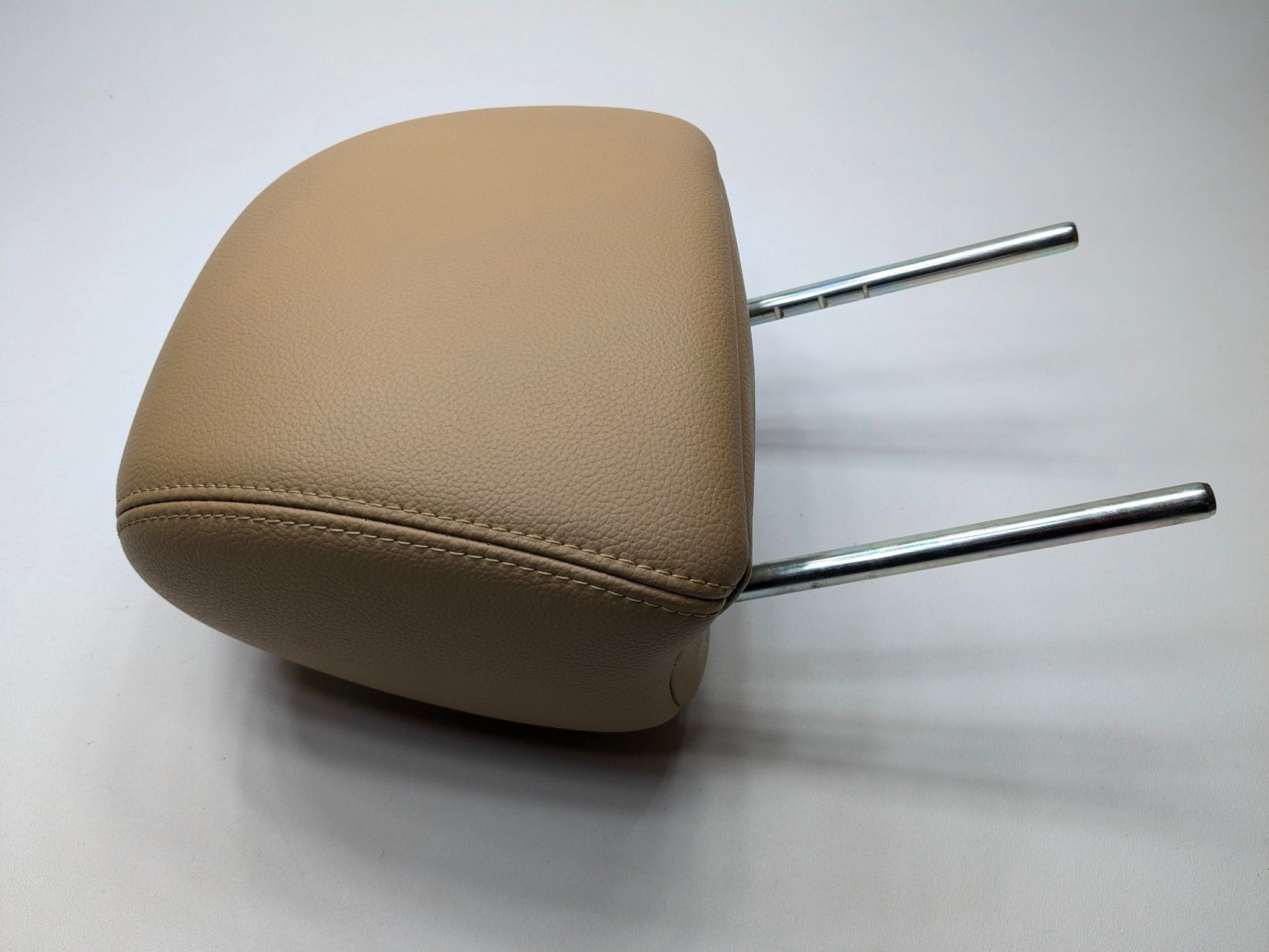 2009 - 2011 OEM NISSAN MAXIMA FRONT RIGHT PASSENGER SIDE HEADREST PALE OYSTER