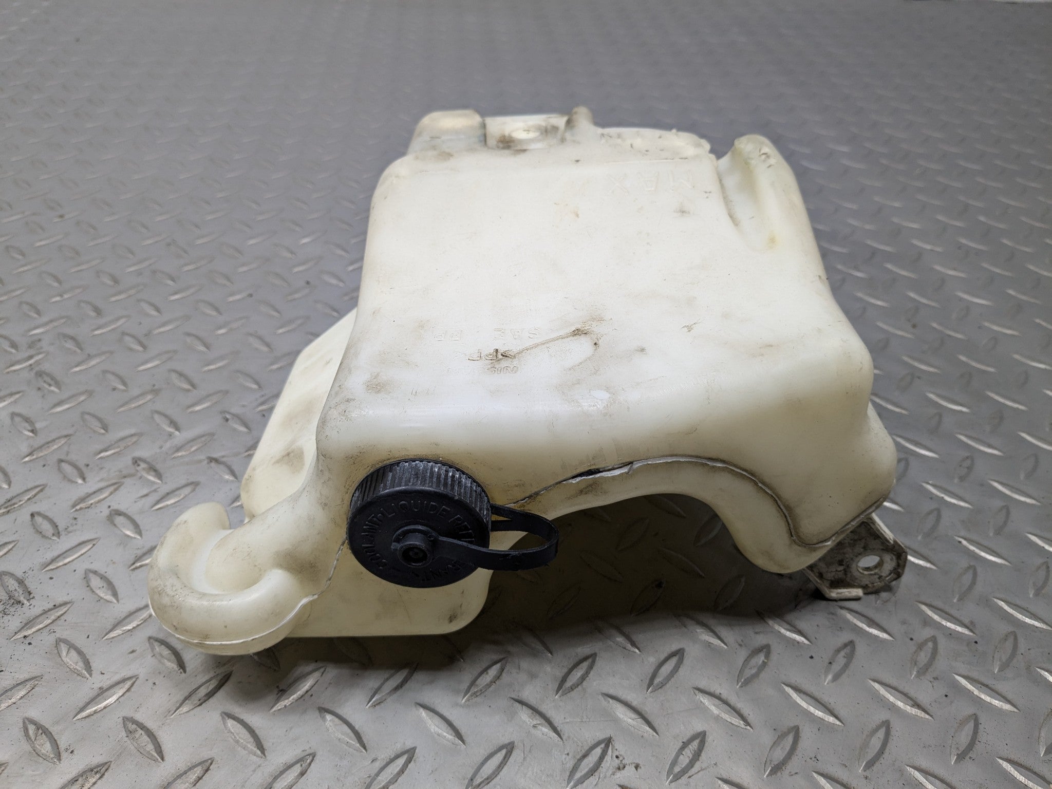 09 - 11 OEM NISSAN MAXIMA ENGINE COOLANT RECOVERY RESERVOIR BOTTLE OVERFLOW TANK