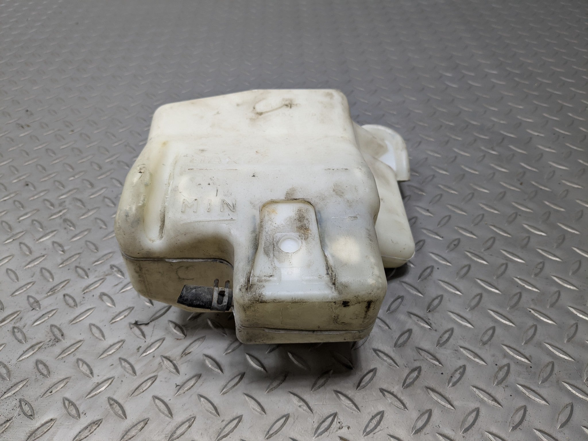 09 - 11 OEM NISSAN MAXIMA ENGINE COOLANT RECOVERY RESERVOIR BOTTLE OVERFLOW TANK