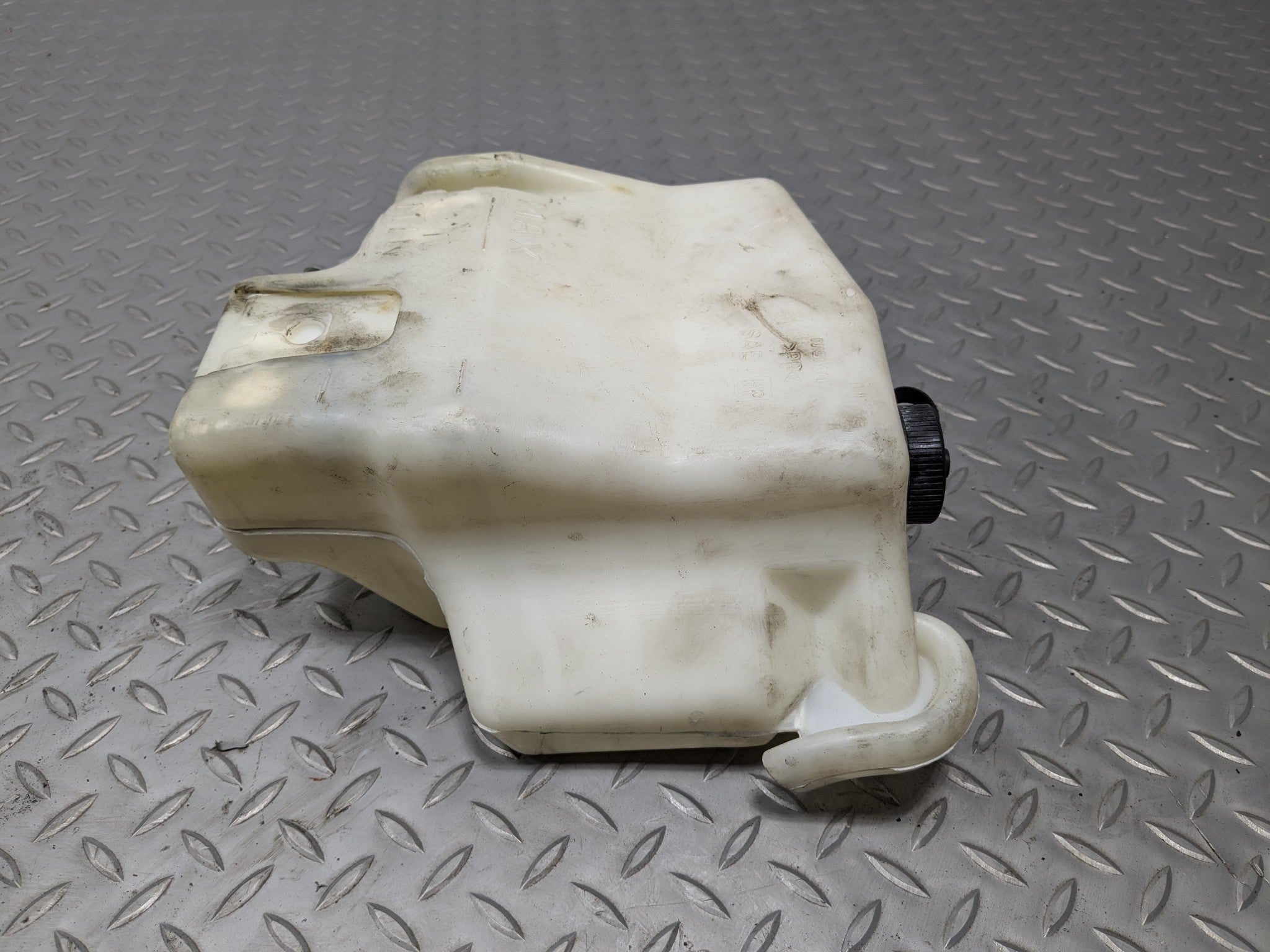 09 - 11 OEM NISSAN MAXIMA ENGINE COOLANT RECOVERY RESERVOIR BOTTLE OVERFLOW TANK