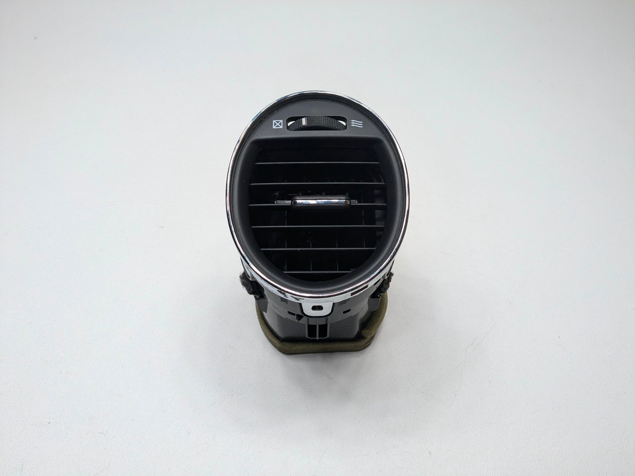 2009 - 2011 OEM NISSAN MAXIMA FRONT RIGHT SIDE DASH AIR CONDITIONER HEATER VENT