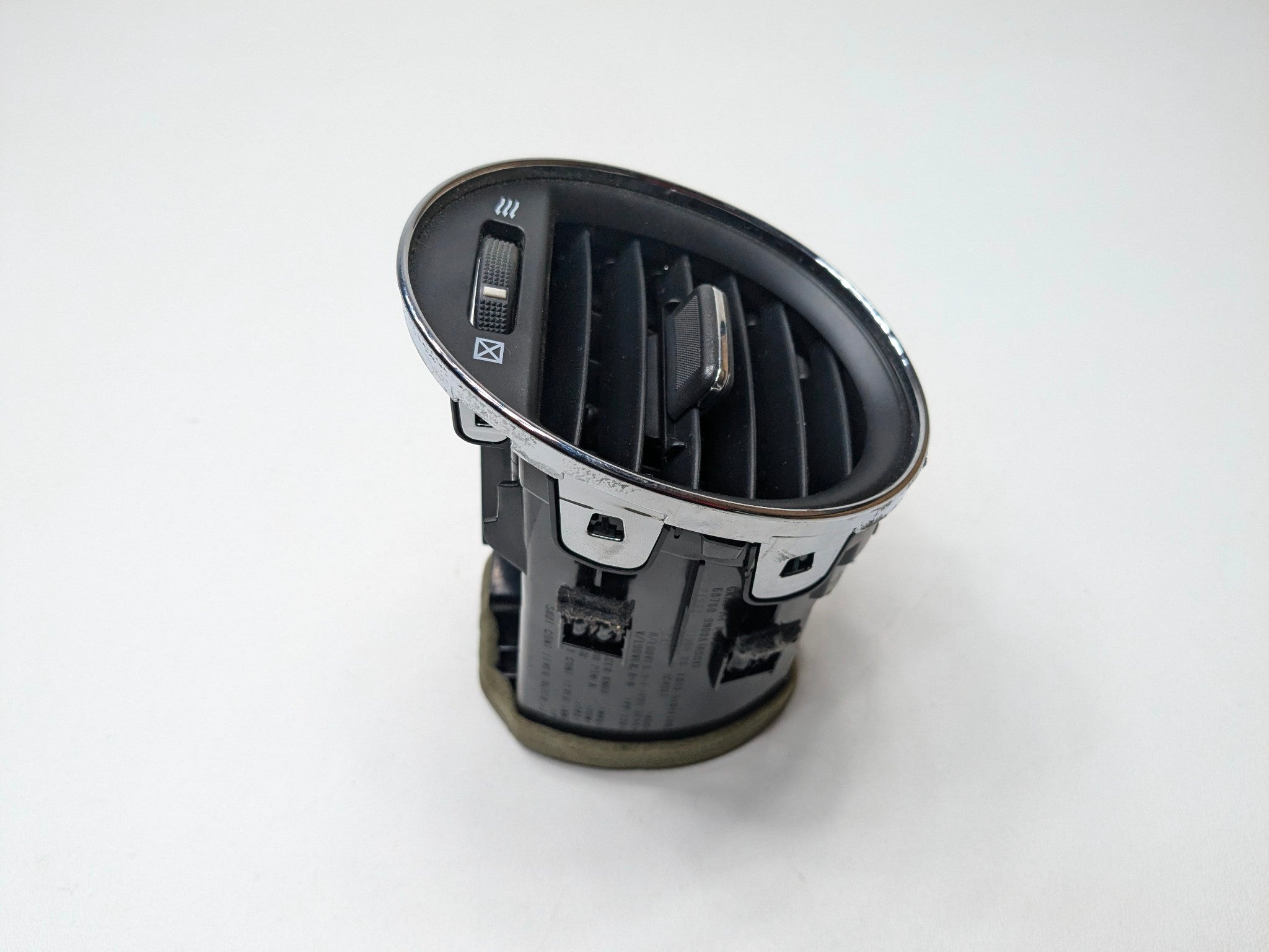 2009 - 2011 OEM NISSAN MAXIMA FRONT RIGHT SIDE DASH AIR CONDITIONER HEATER VENT