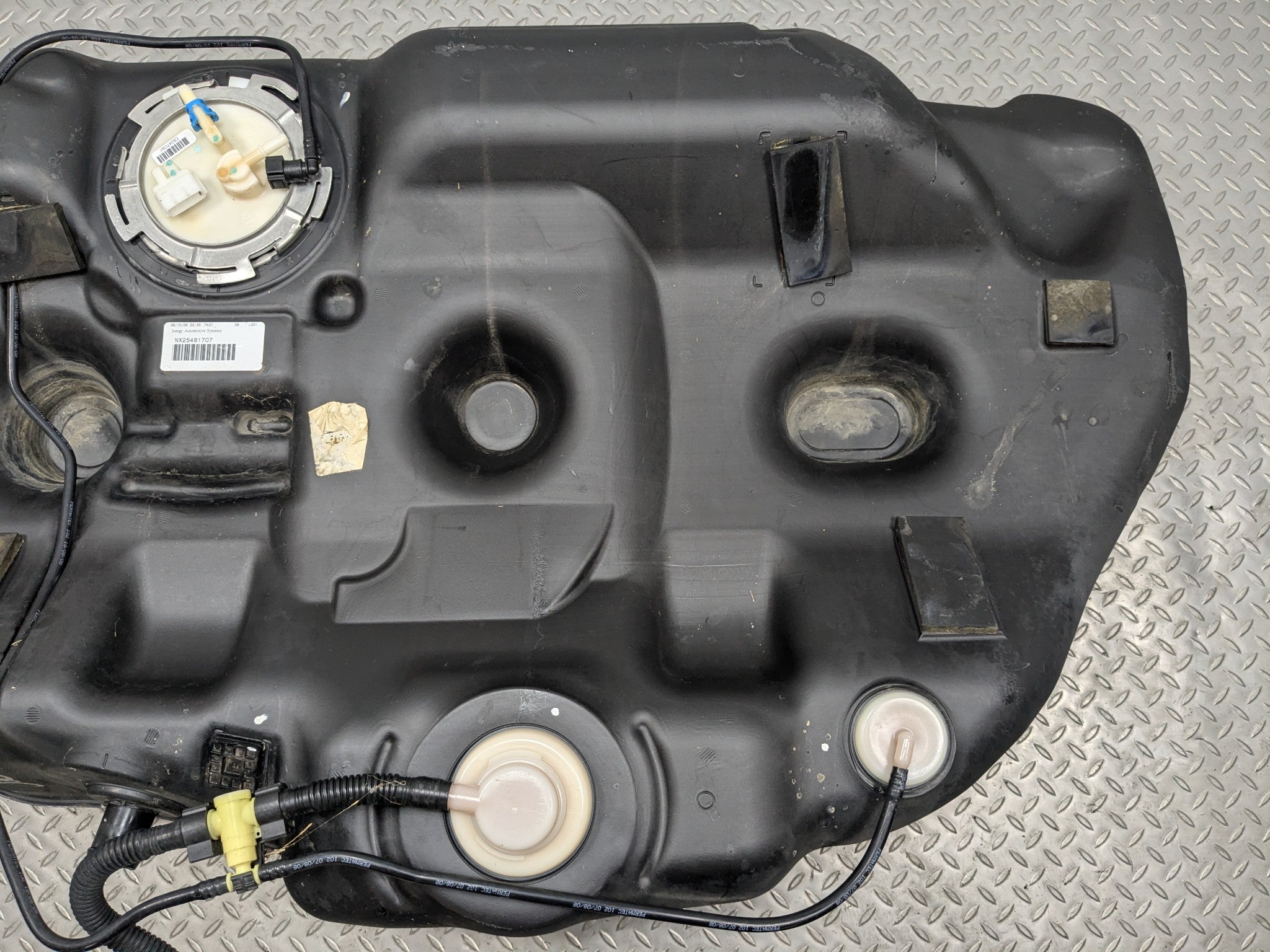 2009 - 2011 OEM NISSAN MAXIMA GASOLINE GAS FUEL TANK RESERVOIR ASSEMBLY