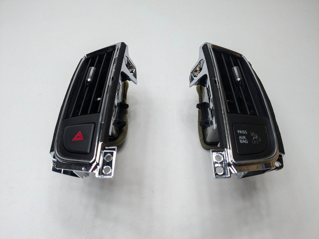 09 - 11 OEM NISSAN MAXIMA FRONT CENTER DASHBOARD AIR CONDITIONING HEATER VENTS