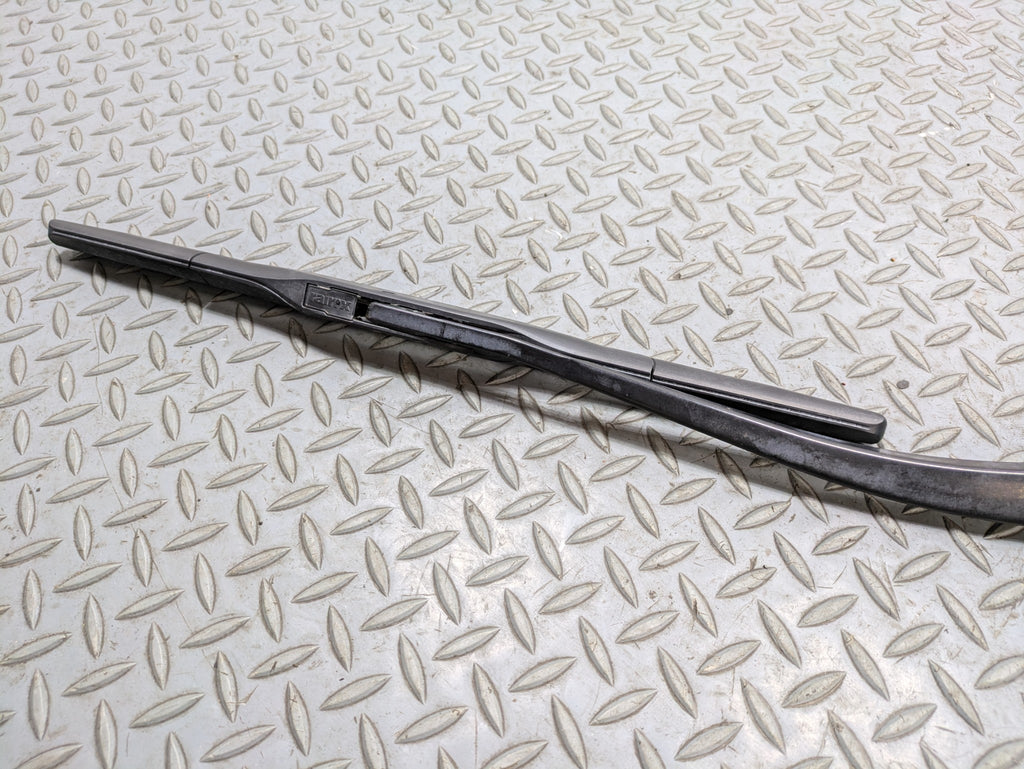 09 - 11 OEM NISSAN MAXIMA FRONT RIGHT SIDE WINDSHIELD WIPER ARM LEVER WITH BLADE