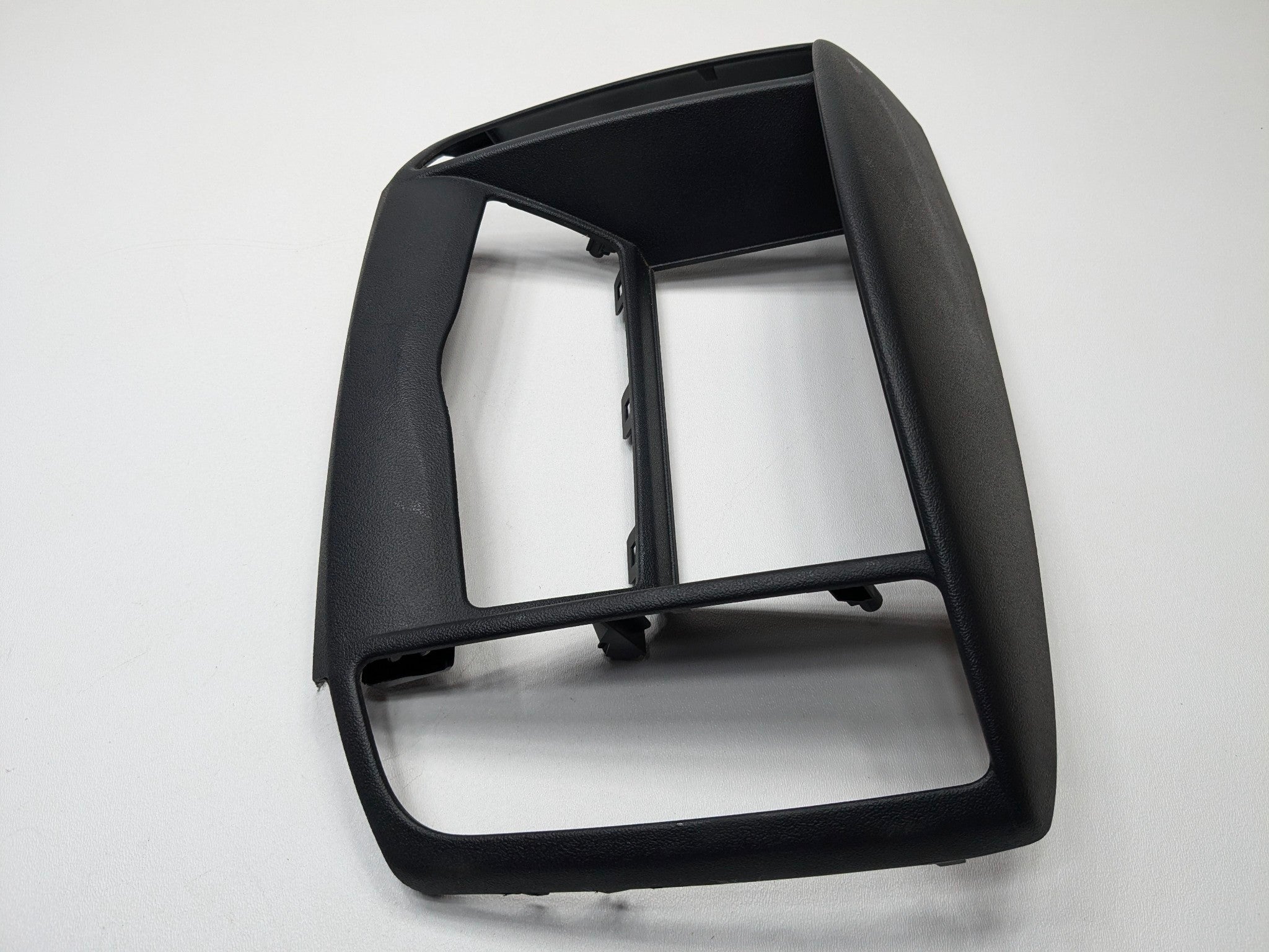 2009 - 2011 OEM NISSAN MAXIMA CENTER DASH RADIO TRIM AC CONTROL AIR VENT BEZEL