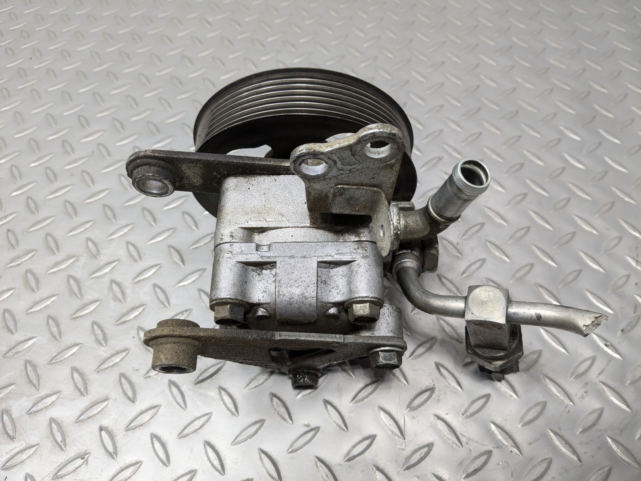 2009 - 2011 OEM NISSAN MAXIMA ENGINE POWER STEERING PUMP MOTOR WITH PULLEY