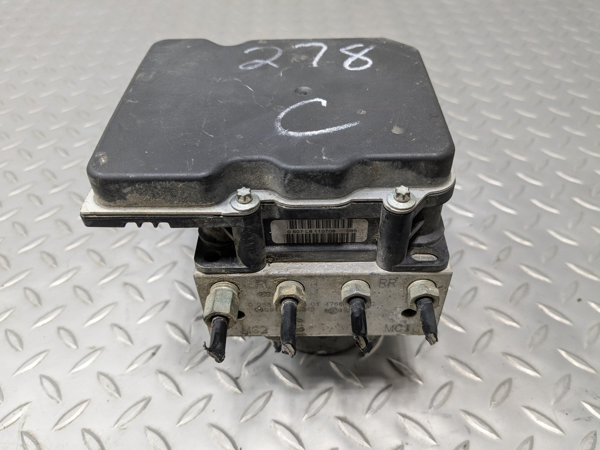 2009 - 2011 OEM NISSAN MAXIMA ABS ANTI-LOCK BRAKE PUMP CONTROL MODULE