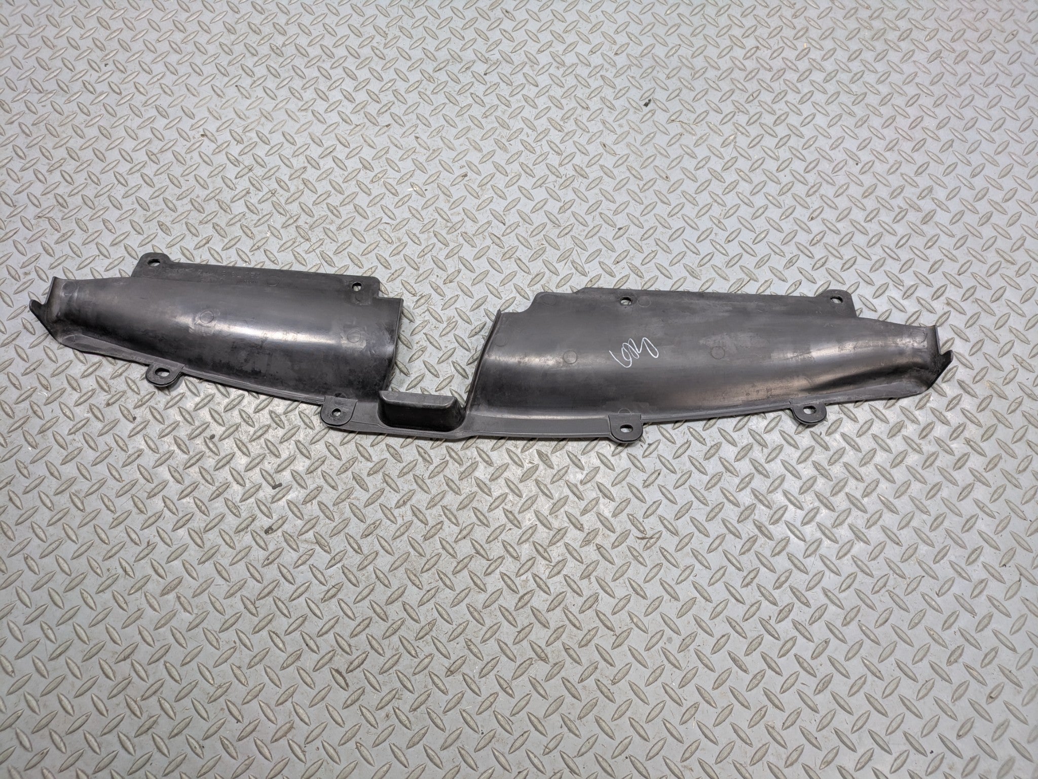 2009 - 2011 OEM NISSAN MAXIMA RADIATOR CORE SUPPORT UPPER COVER PANEL MOLDING
