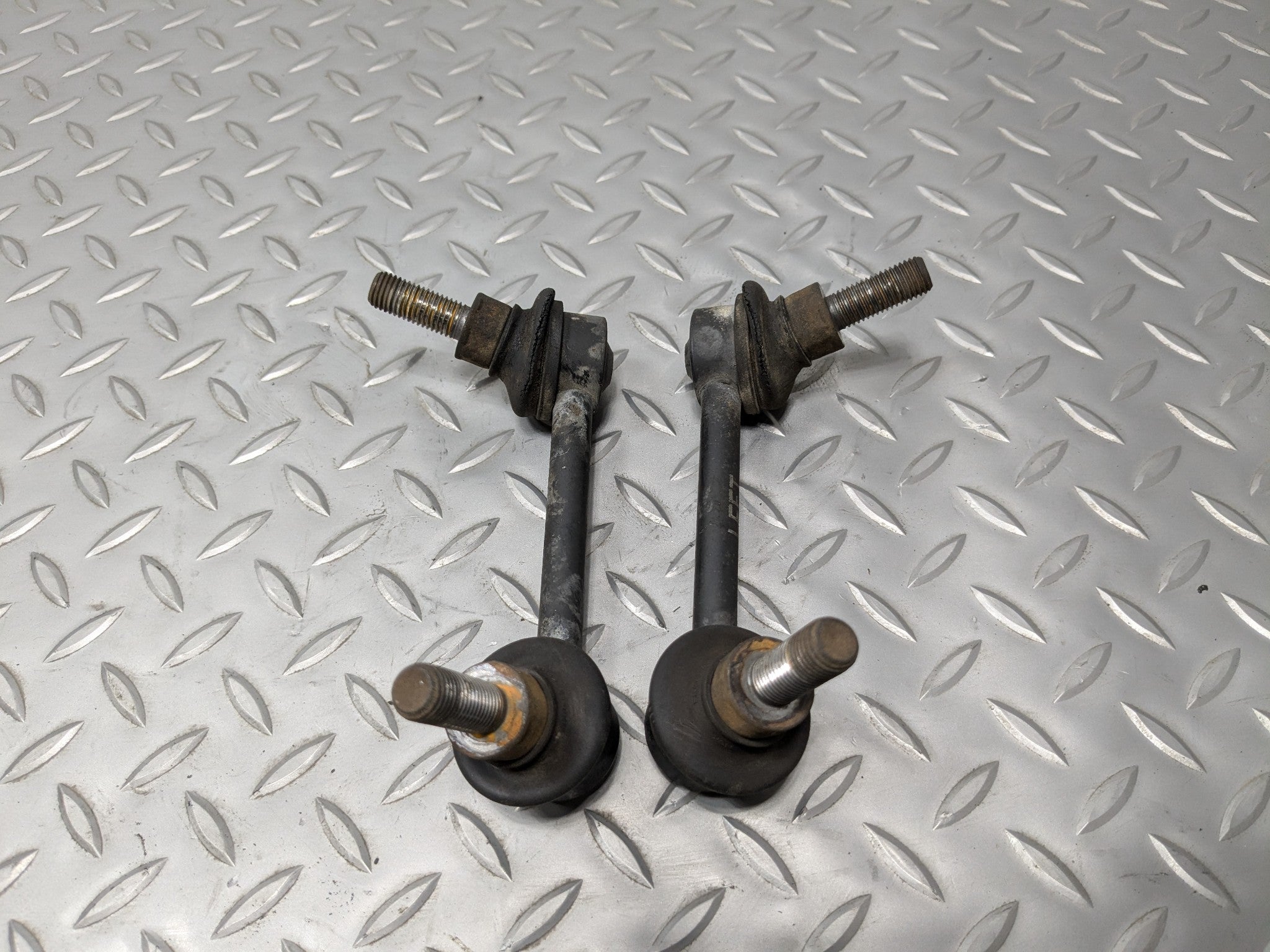 2009 - 2011 OEM NISSAN MAXIMA REAR LEFT AND RIGHT SIDE STABILIZER SWAY BAR LINK
