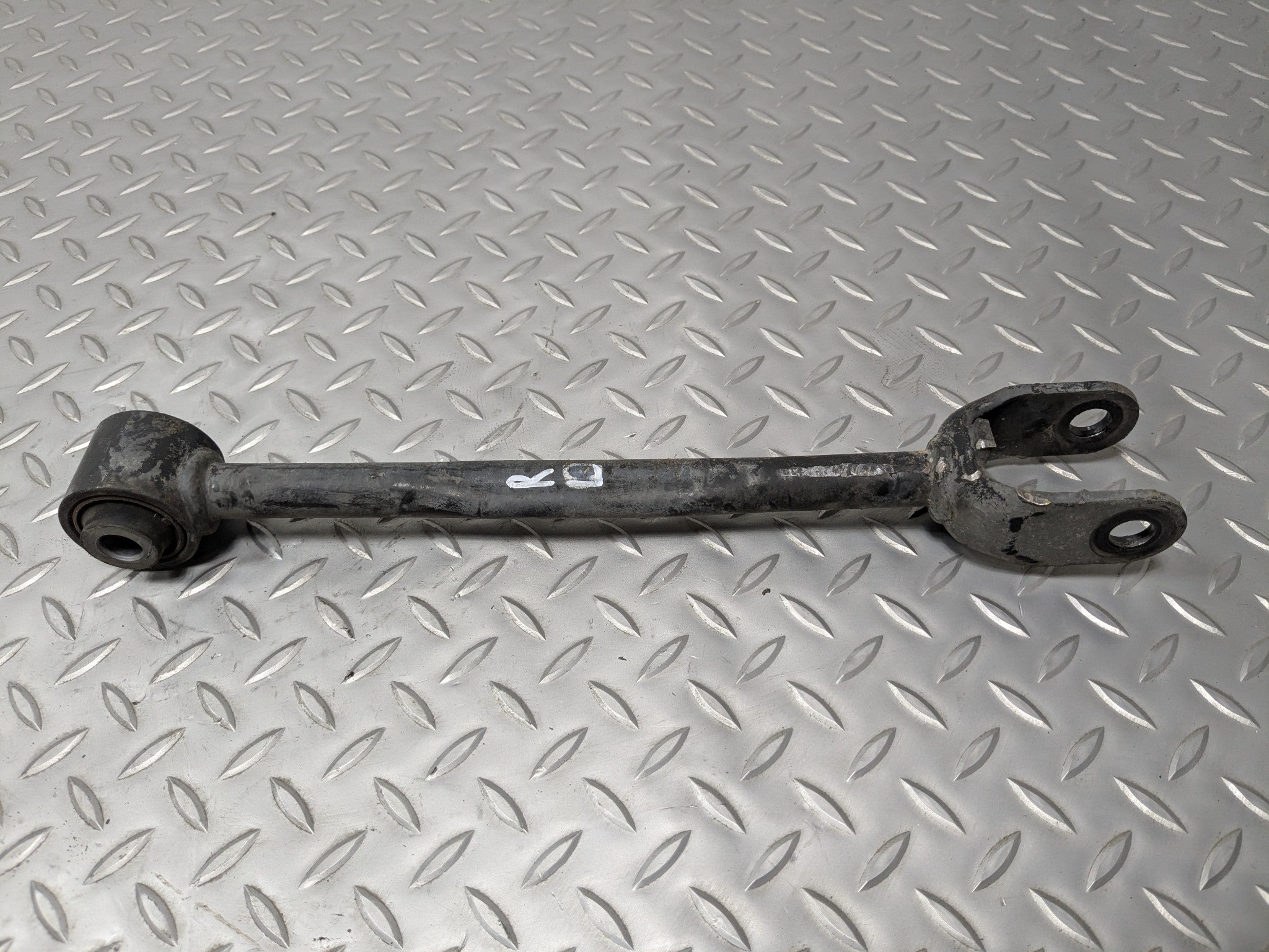 2009 - 2011 OEM NISSAN MAXIMA REAR LEFT DRIVER SIDE LOWER LATERAL CONTROL ARM