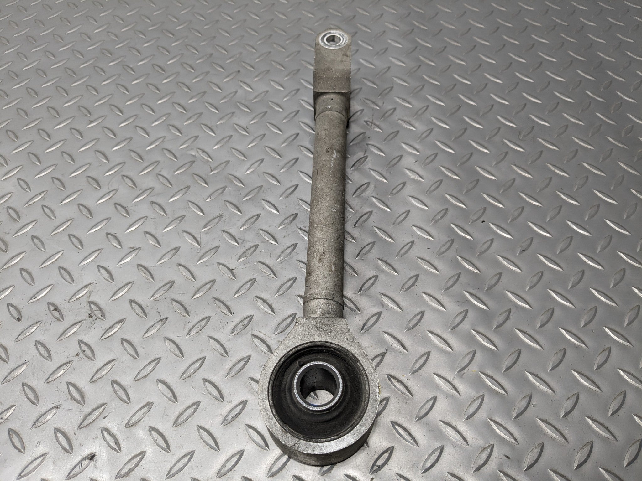 09 - 11 OEM NISSAN MAXIMA REAR RIGHT PASSENGER SIDE TRAILING LOWER CONTROL ARM