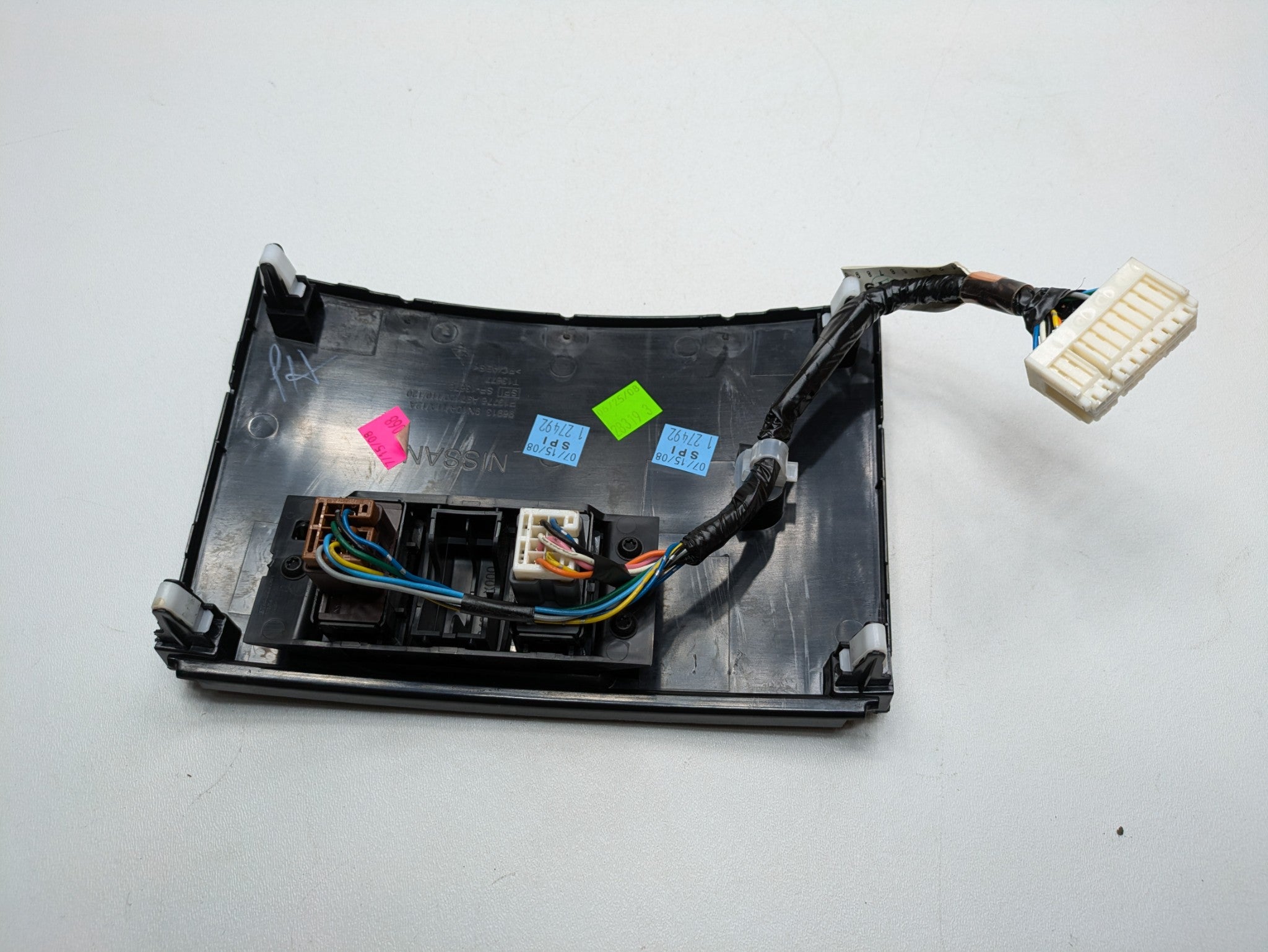2009 - 2011 OEM NISSAN MAXIMA CENTER CONSOLE HEATED SEAT CONTROL SWITCH PANEL