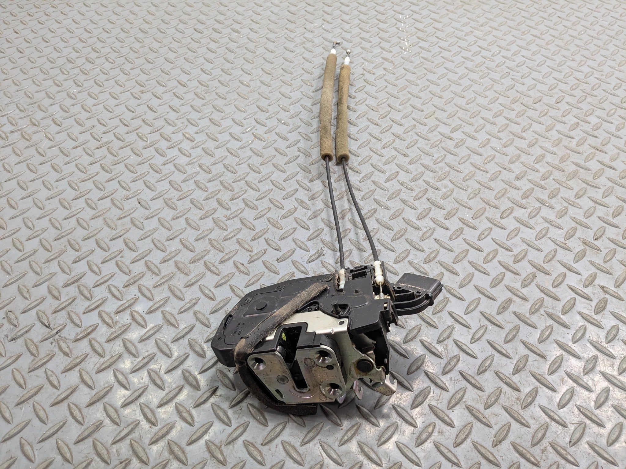 2009 - 2011 OEM NISSAN MAXIMA REAR LEFT DRIVER SIDE DOOR LATCH LOCK ACTUATOR