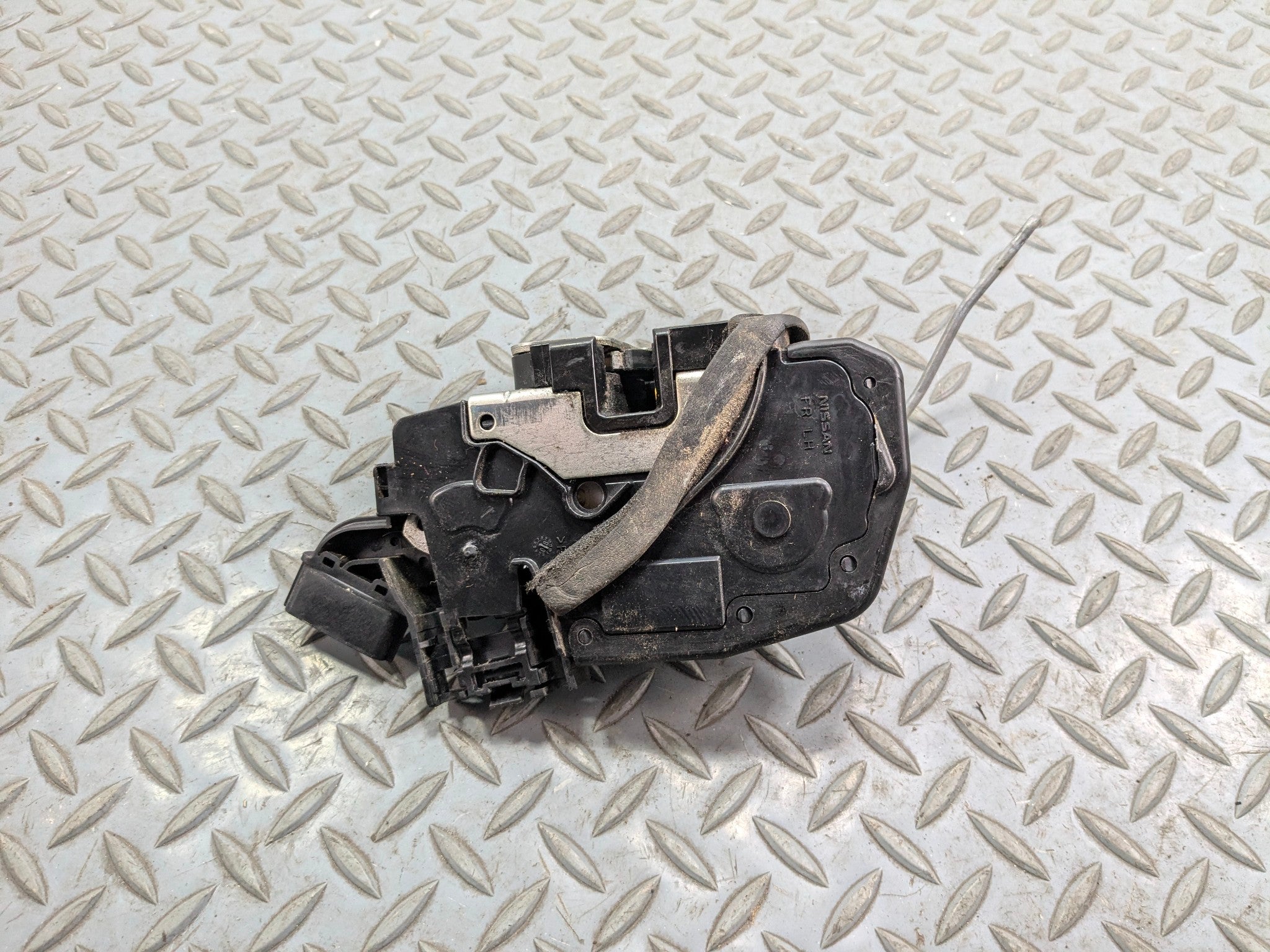 2009 - 2011 OEM NISSAN MAXIMA FRONT LEFT DRIVER SIDE DOOR LOCK LATCH ACTUATOR