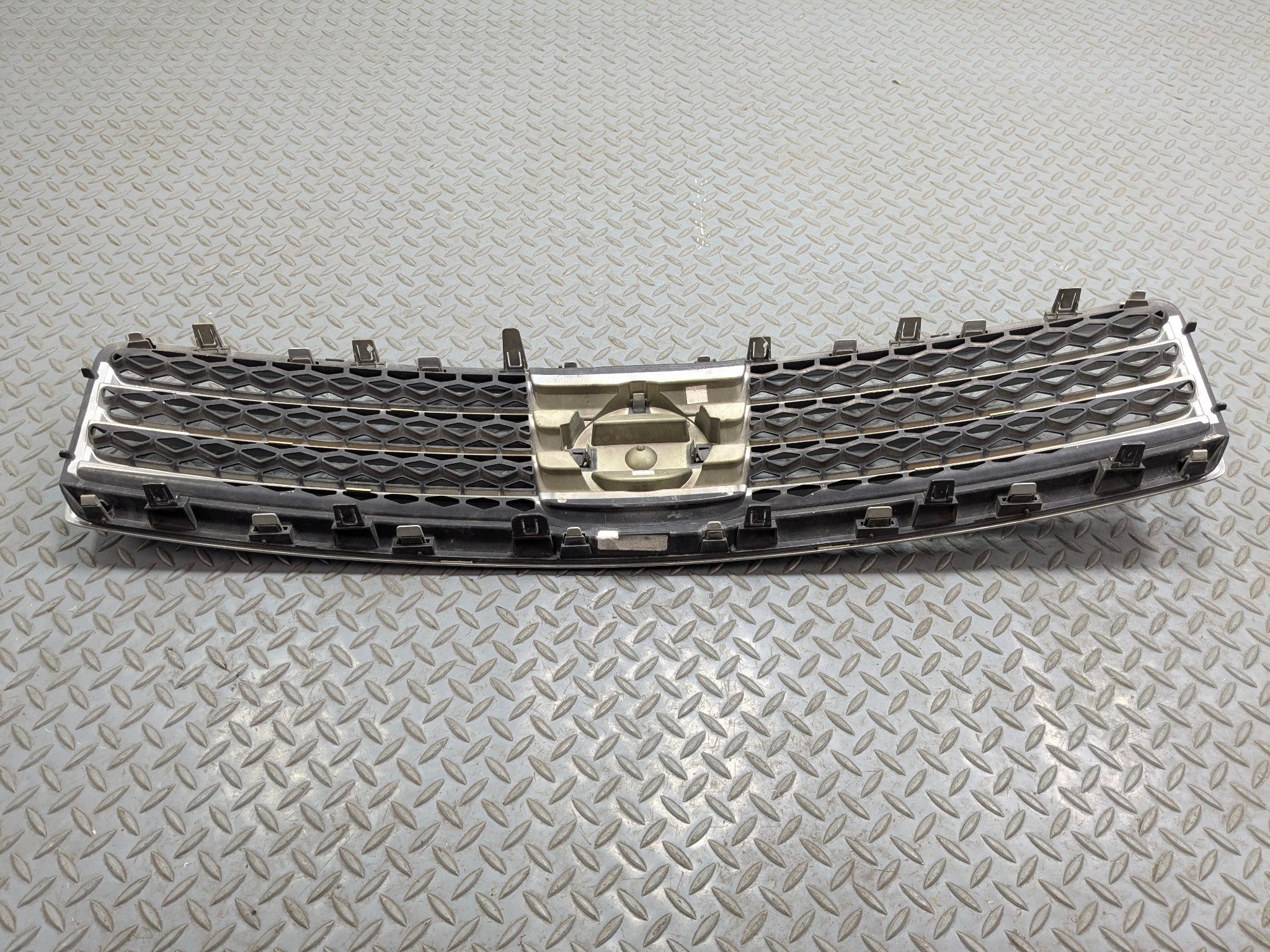 09 - 11 OEM NISSAN MAXIMA FRONT UPPER BUMPER BRIGHT CHROME GRILLE WITH EMBLEM