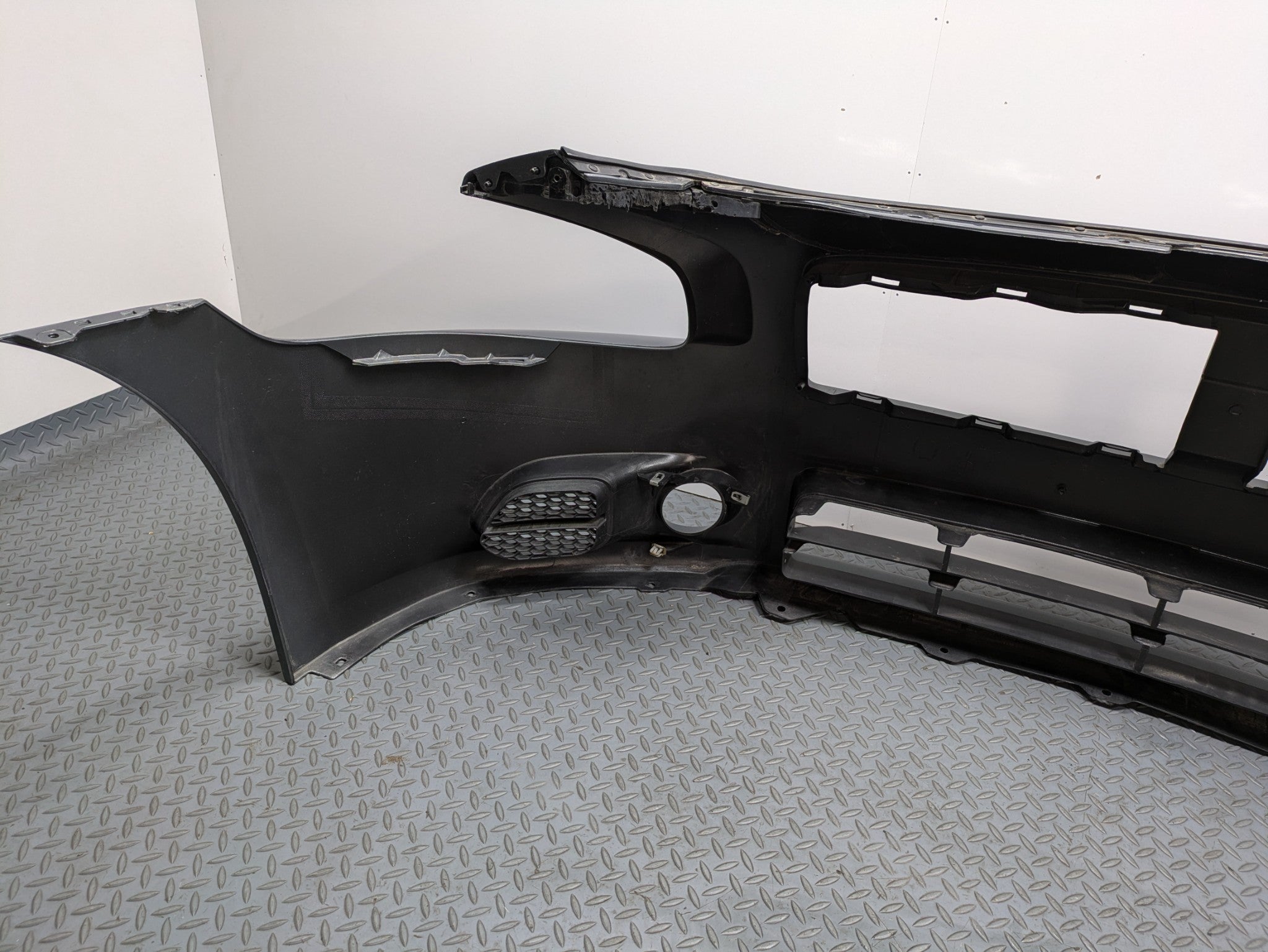 2009 - 2011 OEM NISSAN MAXIMA FRONT BUMPER COVER PANEL ASSEMBLY METALLIC GRAY