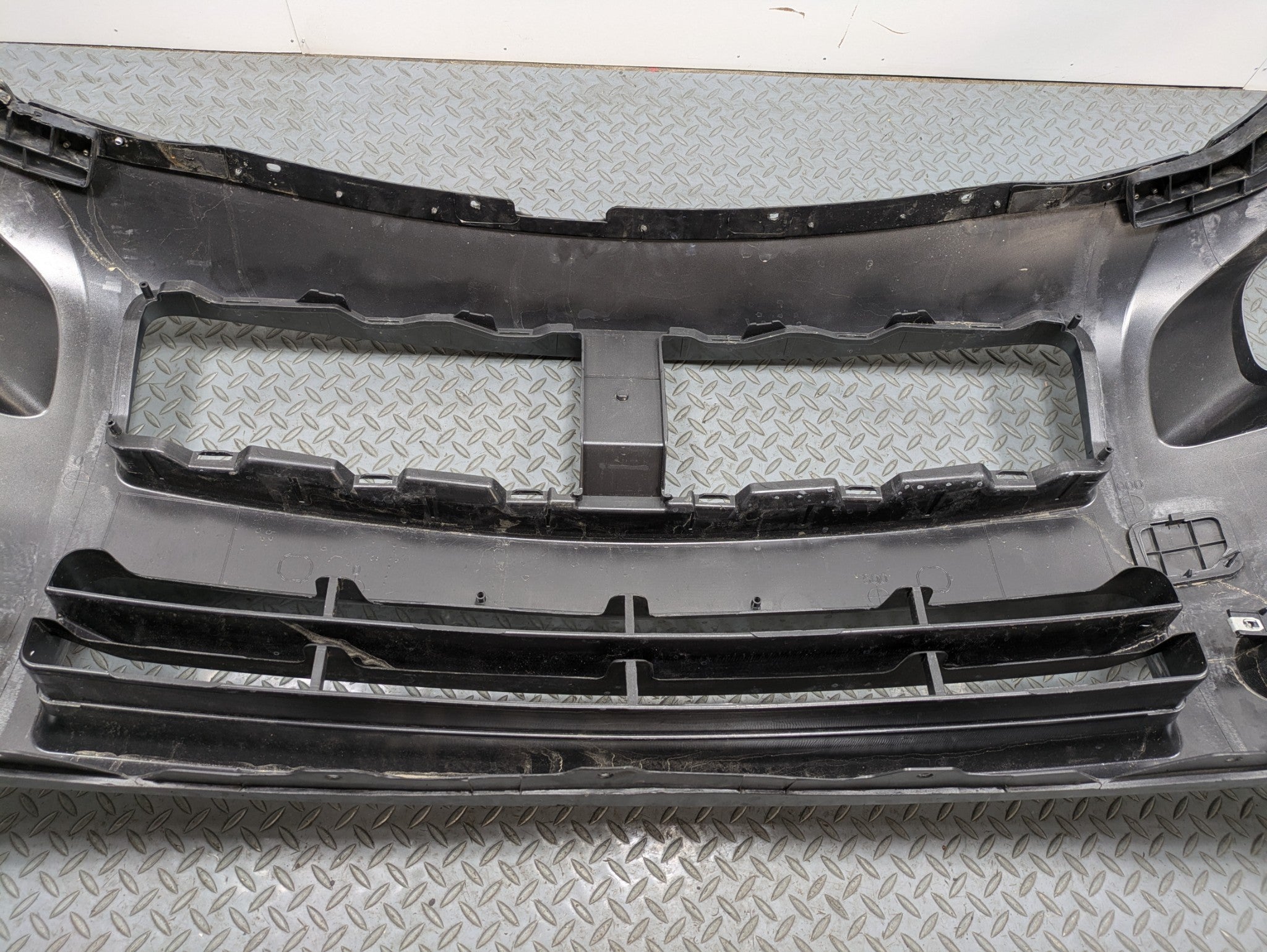 2009 - 2011 OEM NISSAN MAXIMA FRONT BUMPER COVER PANEL ASSEMBLY METALLIC GRAY