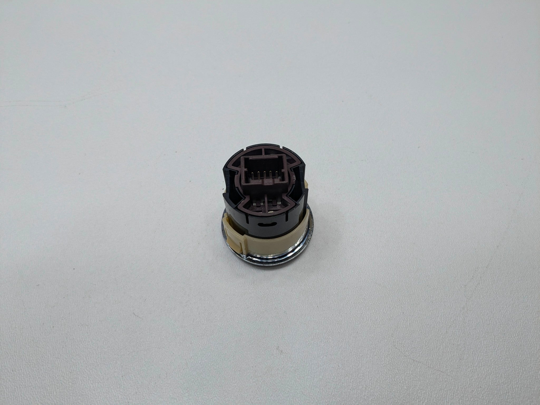 2009 - 2011 OEM NISSAN MAXIMA AT IGNITION SWITCH PUSH BUTTON START AND STOP CVT