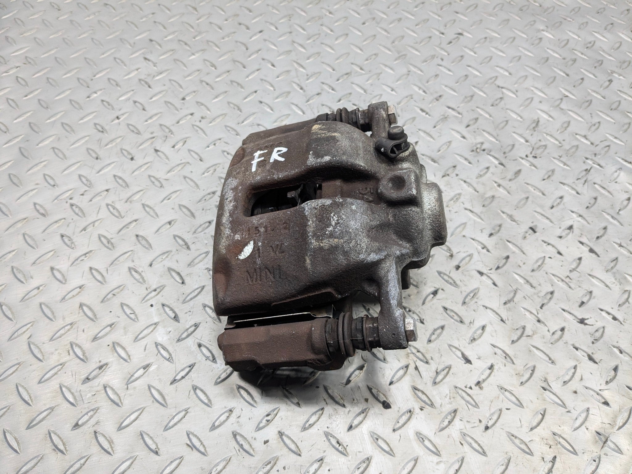 2010 - 2013 OEM MINI COOPER FRONT RIGHT PASSENGER SIDE BRAKE CALIPER ASSEMBLY