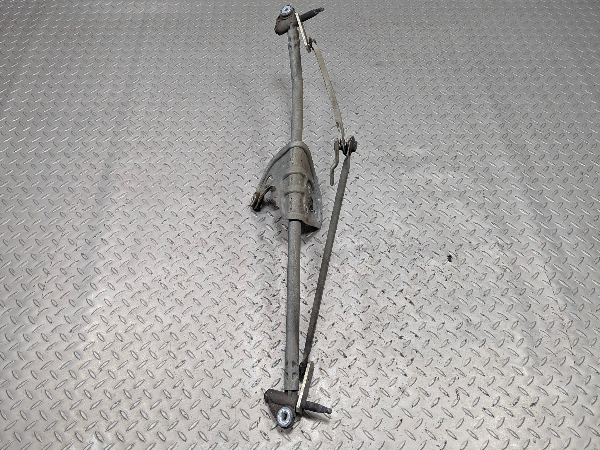 2010 - 2013 OEM MINI COOPER WINDSHIELD WIPER TRANSMISSION LINKAGE HT