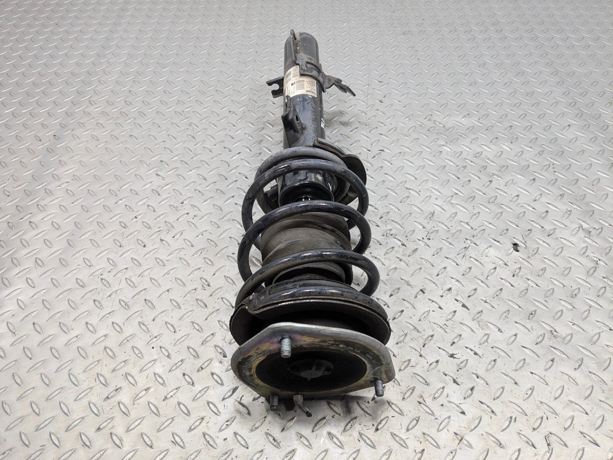 2010 - 2013 OEM MINI COOPER FRONT LEFT DRIVER STRUT SHOCK ABSORBER ASSEMBLY