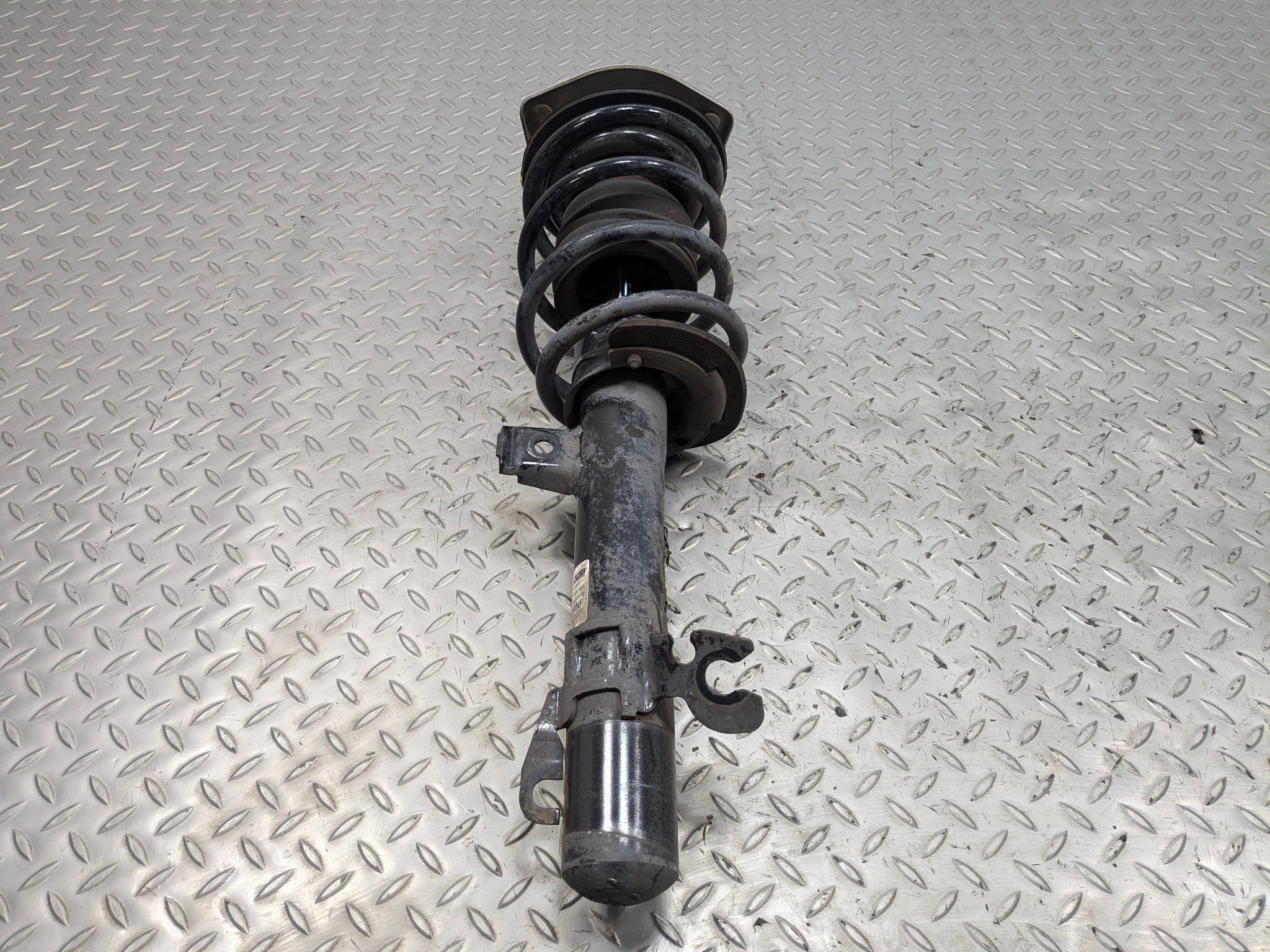 2010 - 2013 OEM MINI COOPER FRONT RIGHT SIDE STRUT SHOCK ABSORBER ASSEMBLY