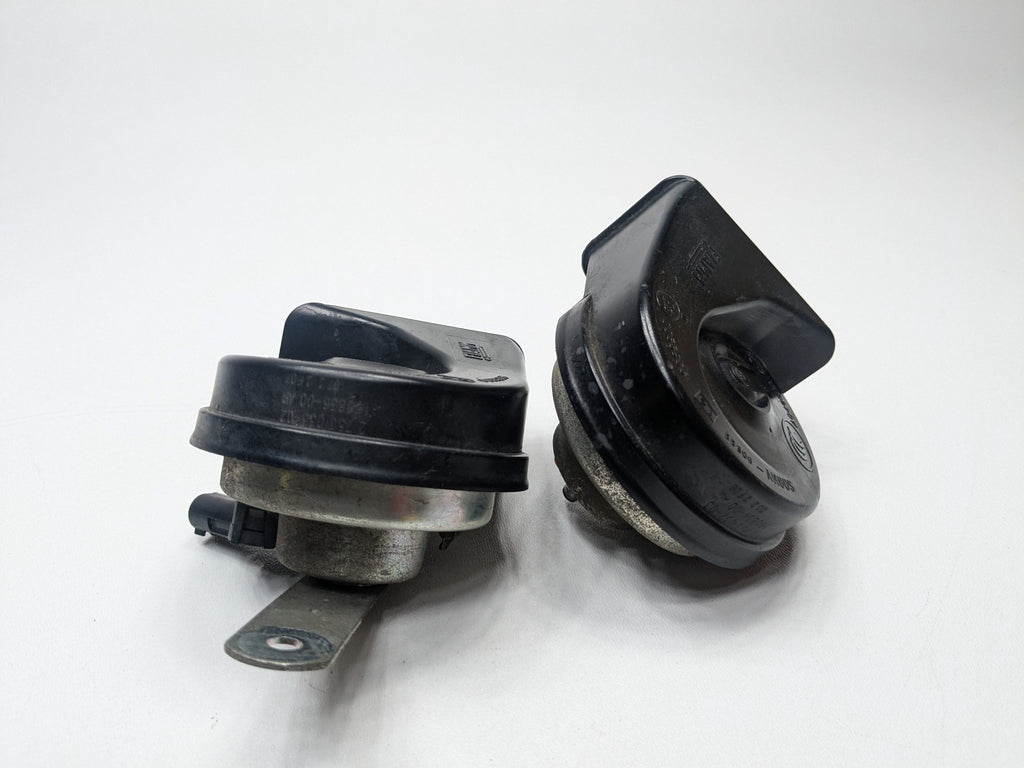 2010 - 2013 OEM MINI COOPER FRONT LEFT AND RIGHT HIGH LOW TONE PITCH HORN SET
